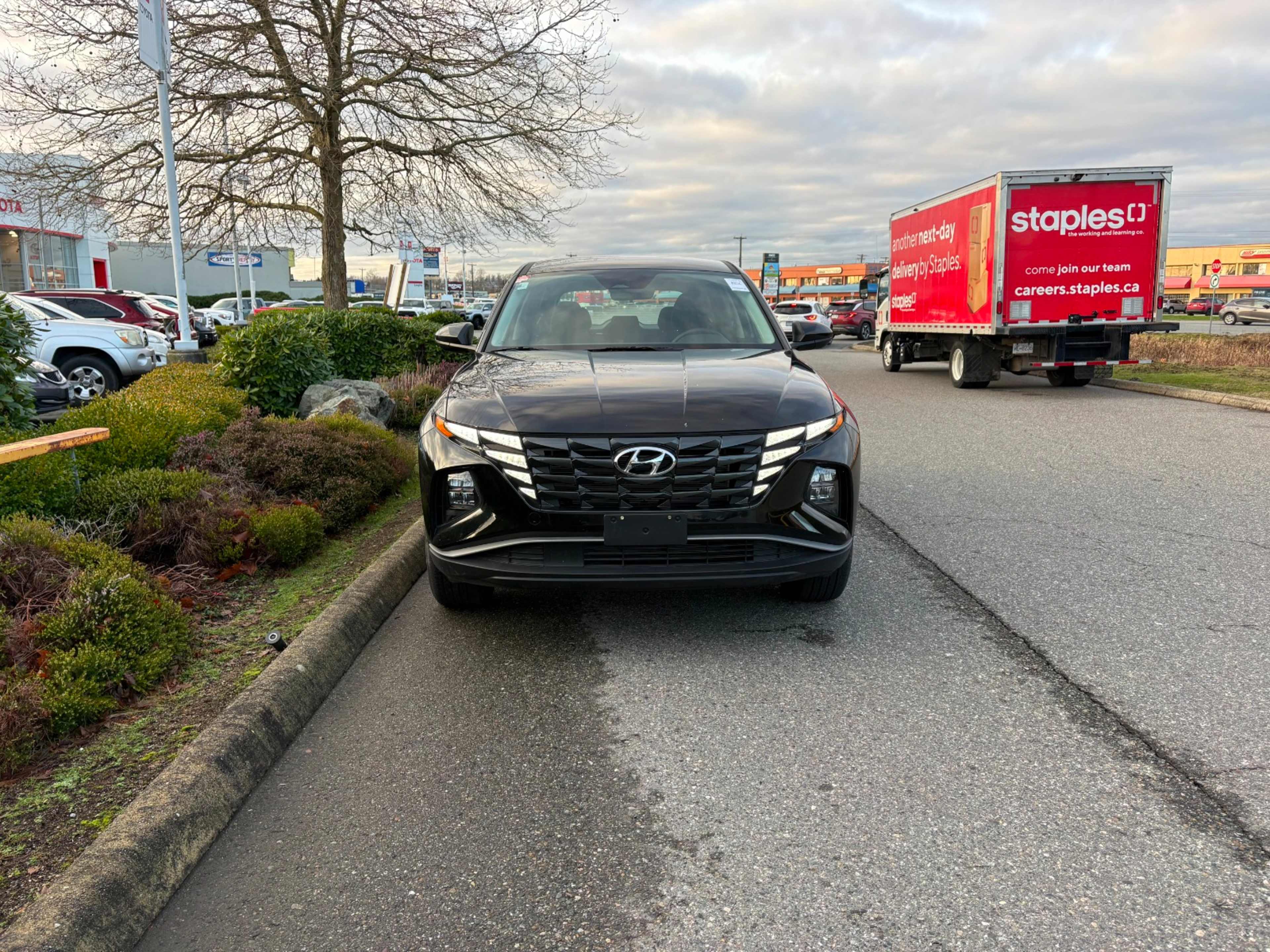 2022 Hyundai Tucson SEL photo 2