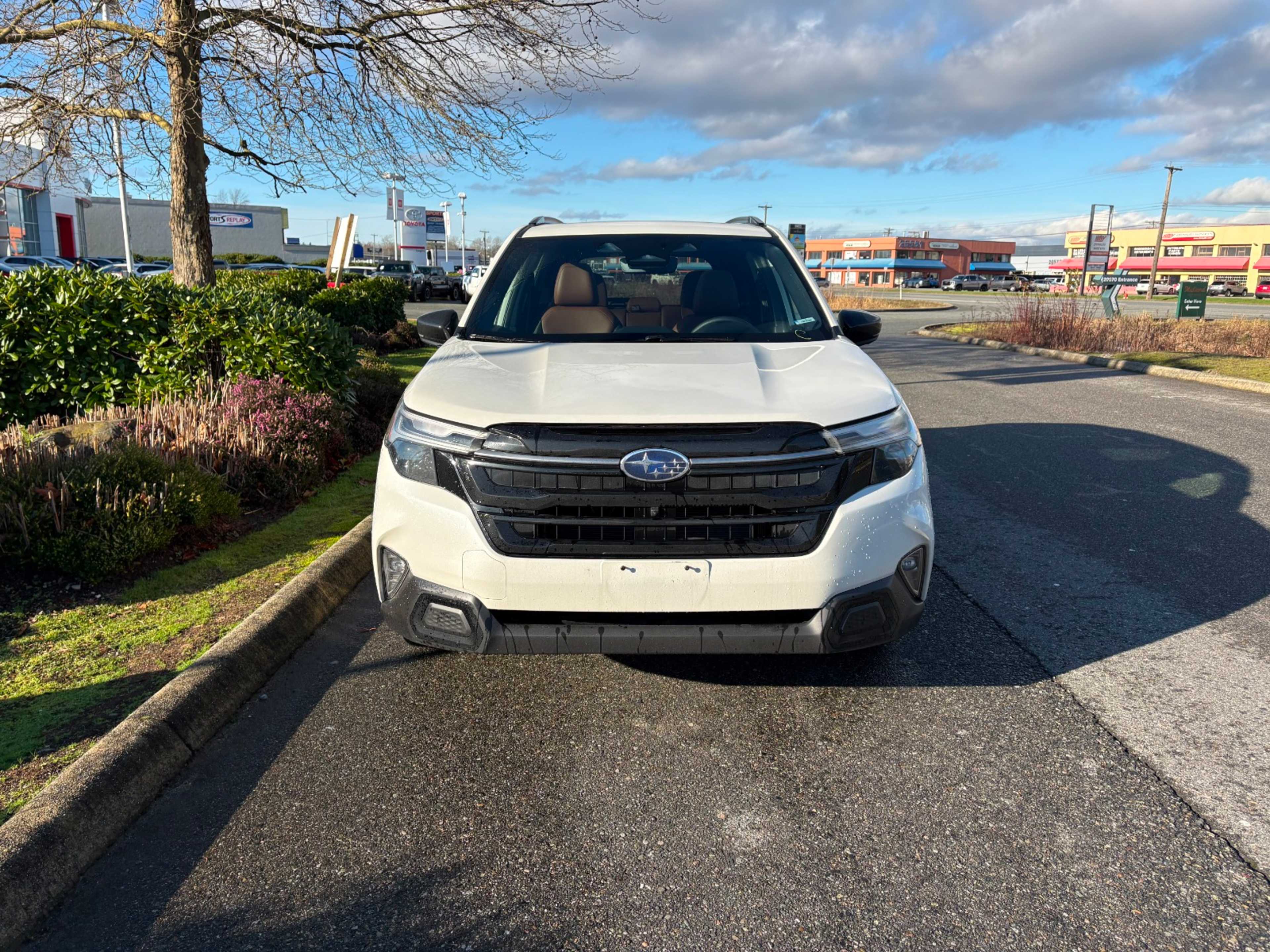 2025 Subaru Forester Touring photo 2