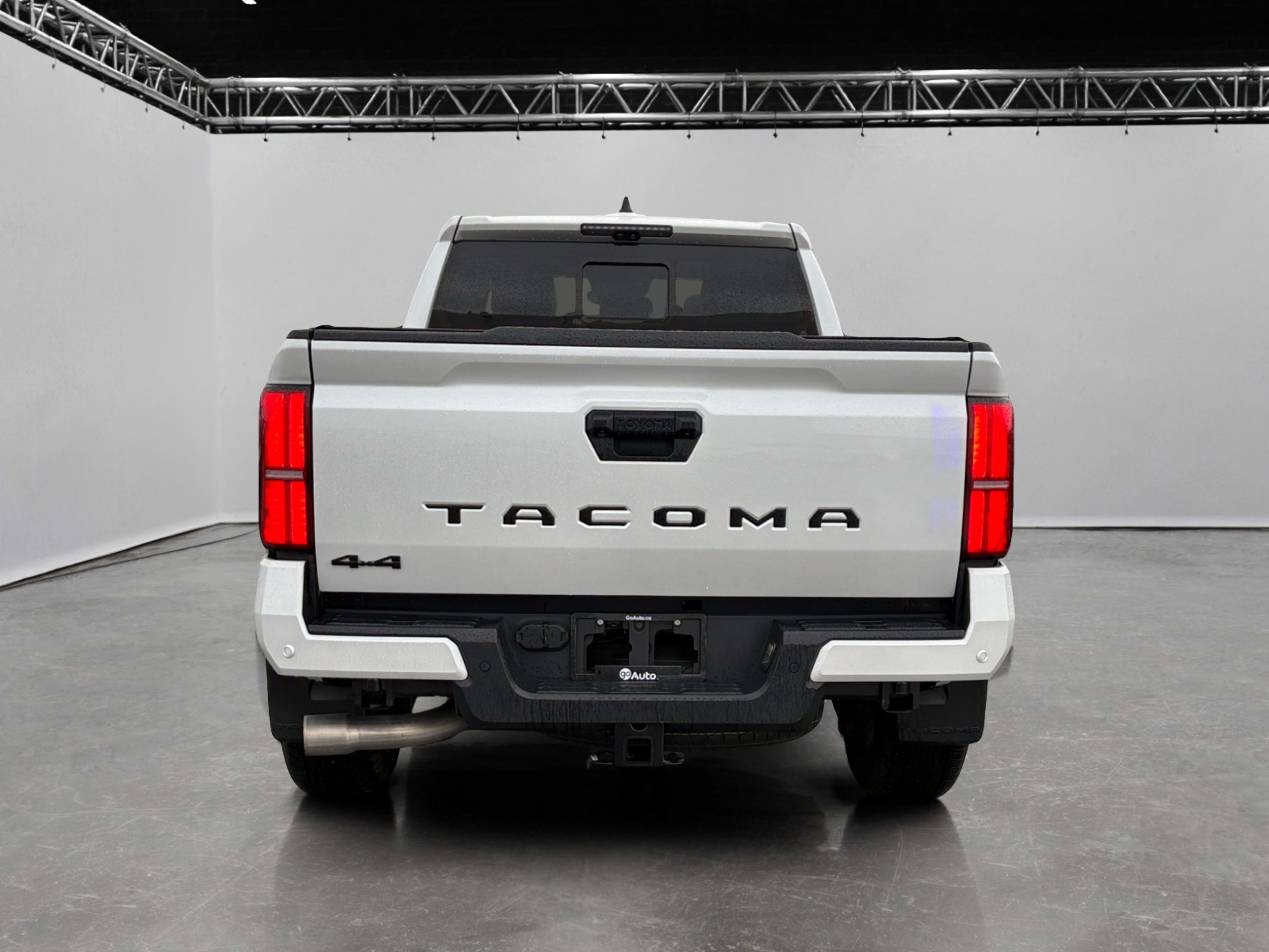 2024 Toyota Tacoma TRD Sport photo 3