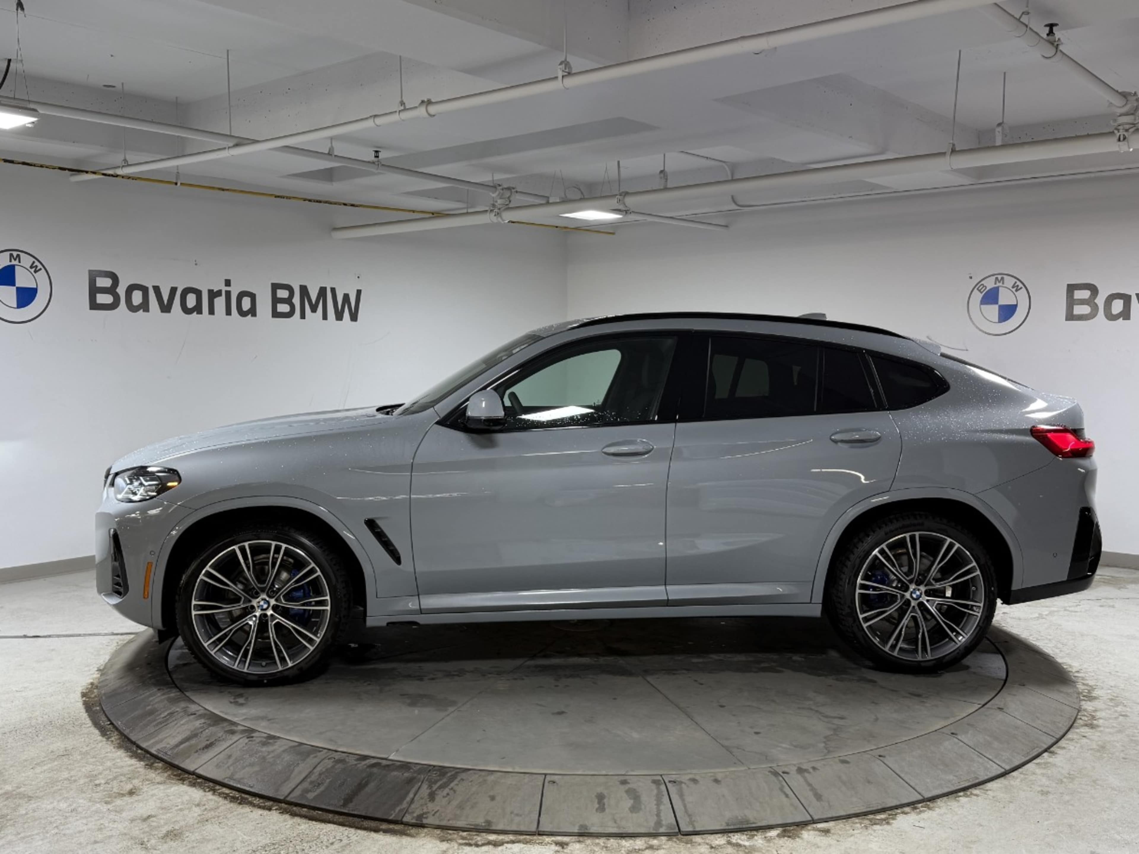 2025 Bmw X4 xDrive30i photo 2