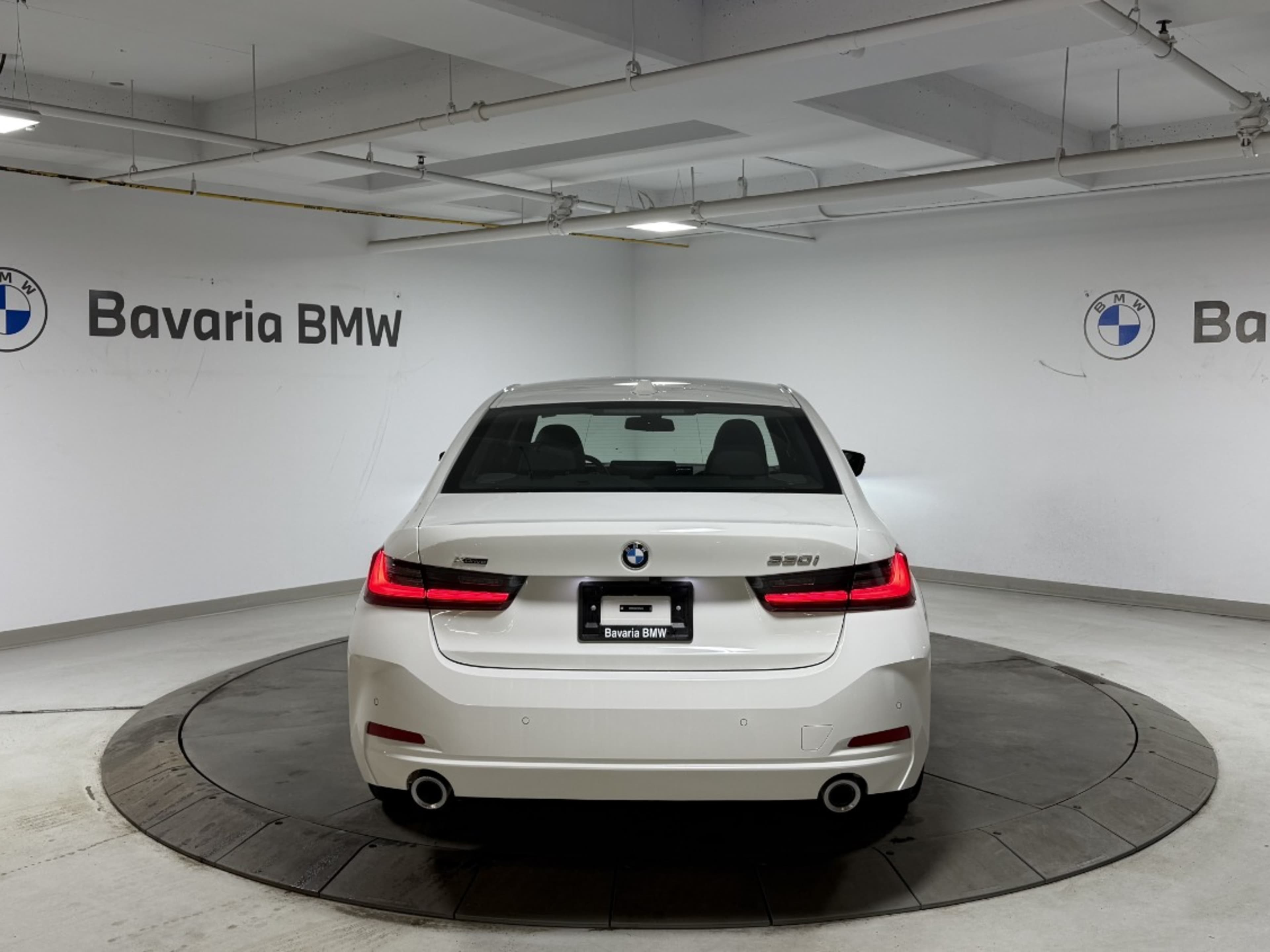 2026 Bmw 330i xDrive photo 4