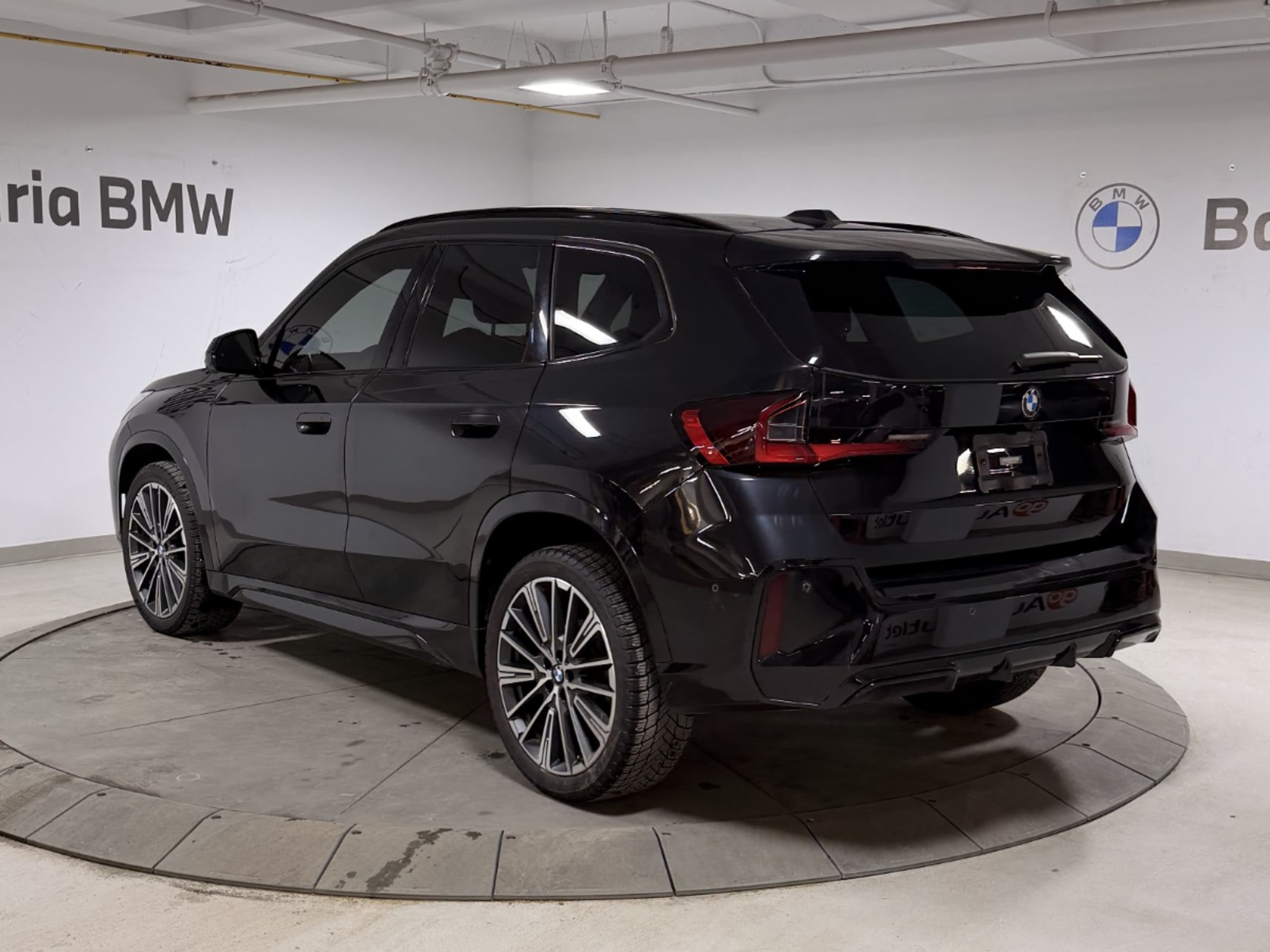 2023 Bmw X1 XDrive28i photo 3