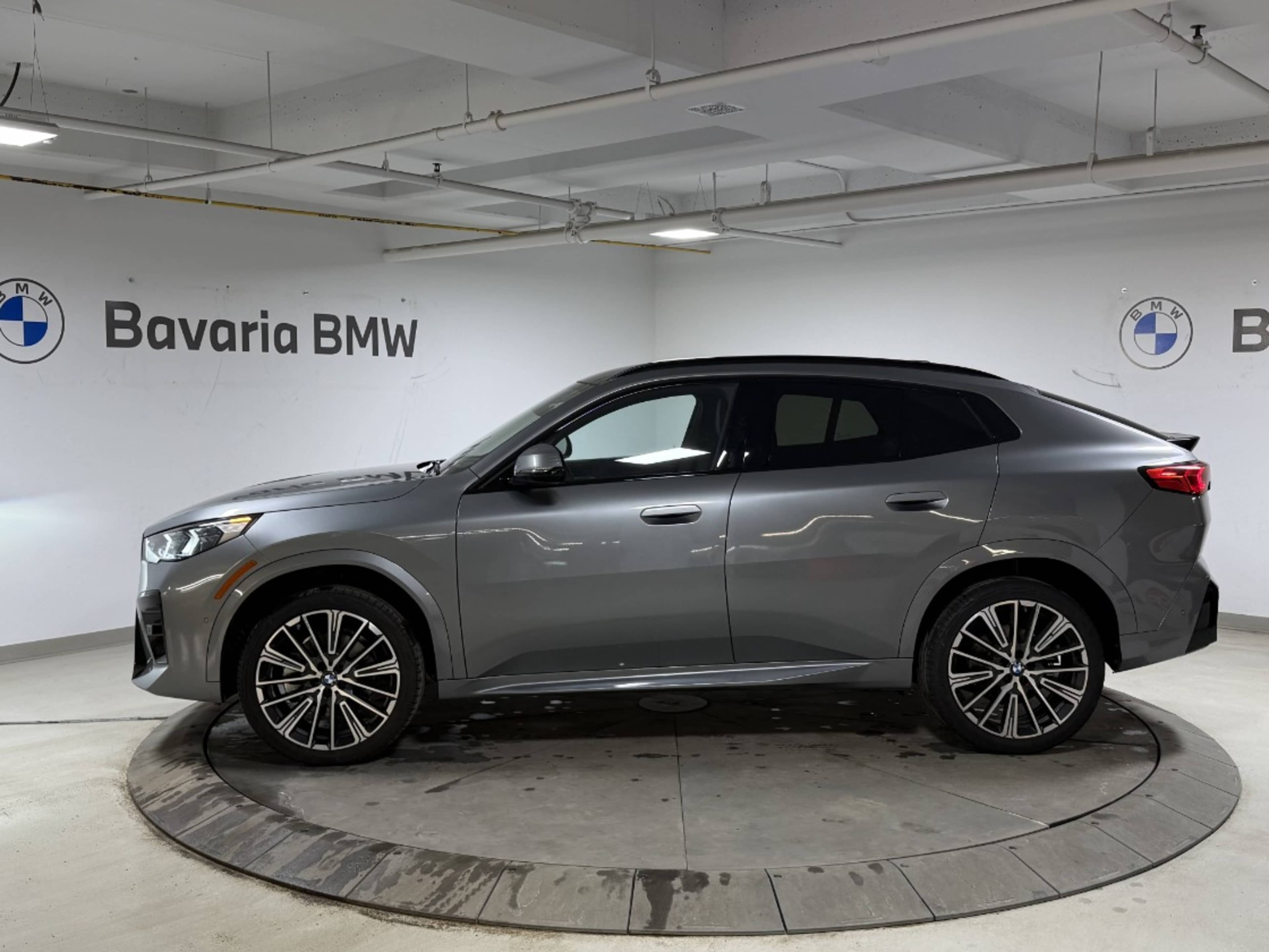 2025 Bmw X2 xDrive28i photo 2