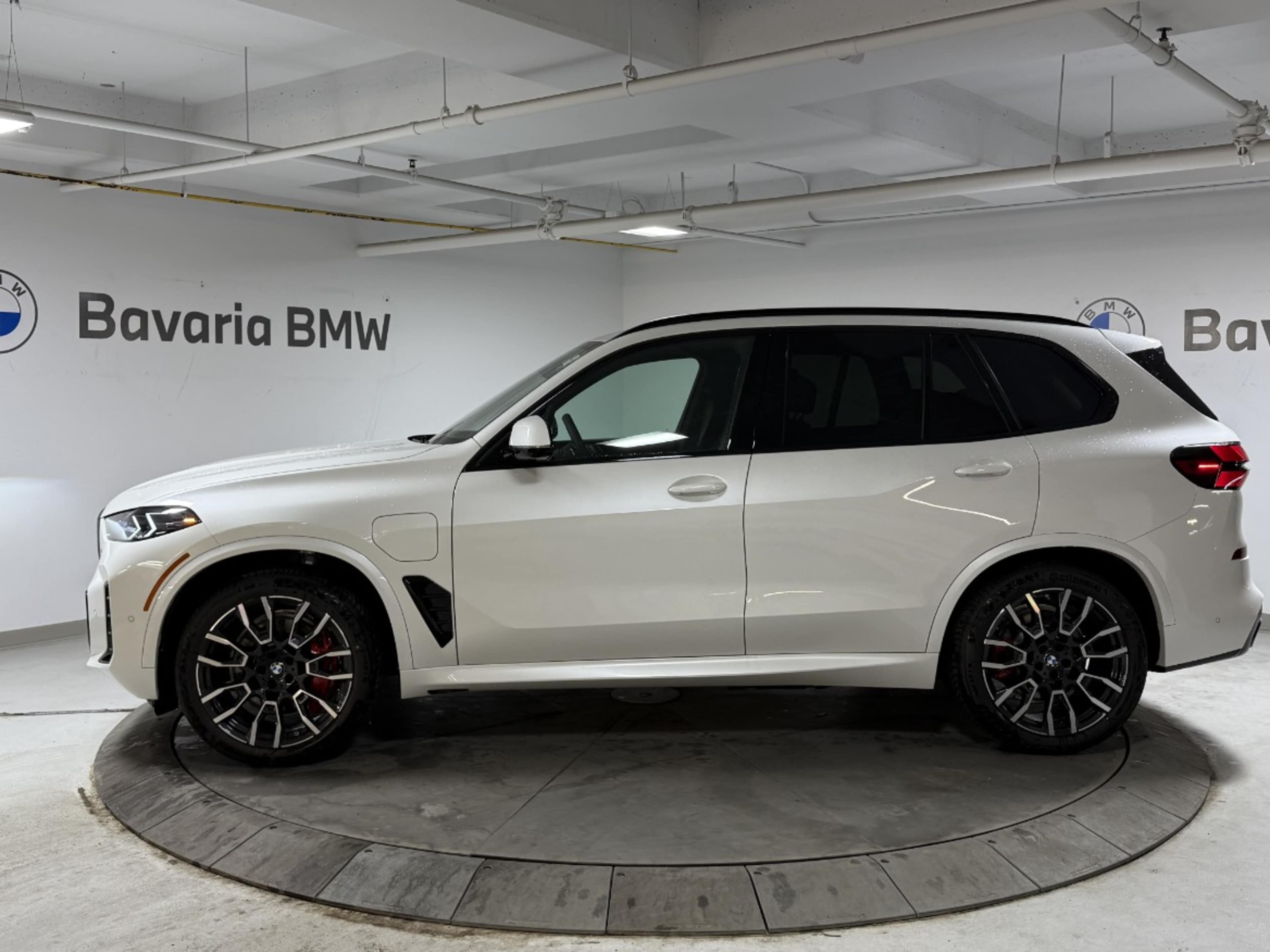 2026 Bmw X5 xDrive50e photo 2