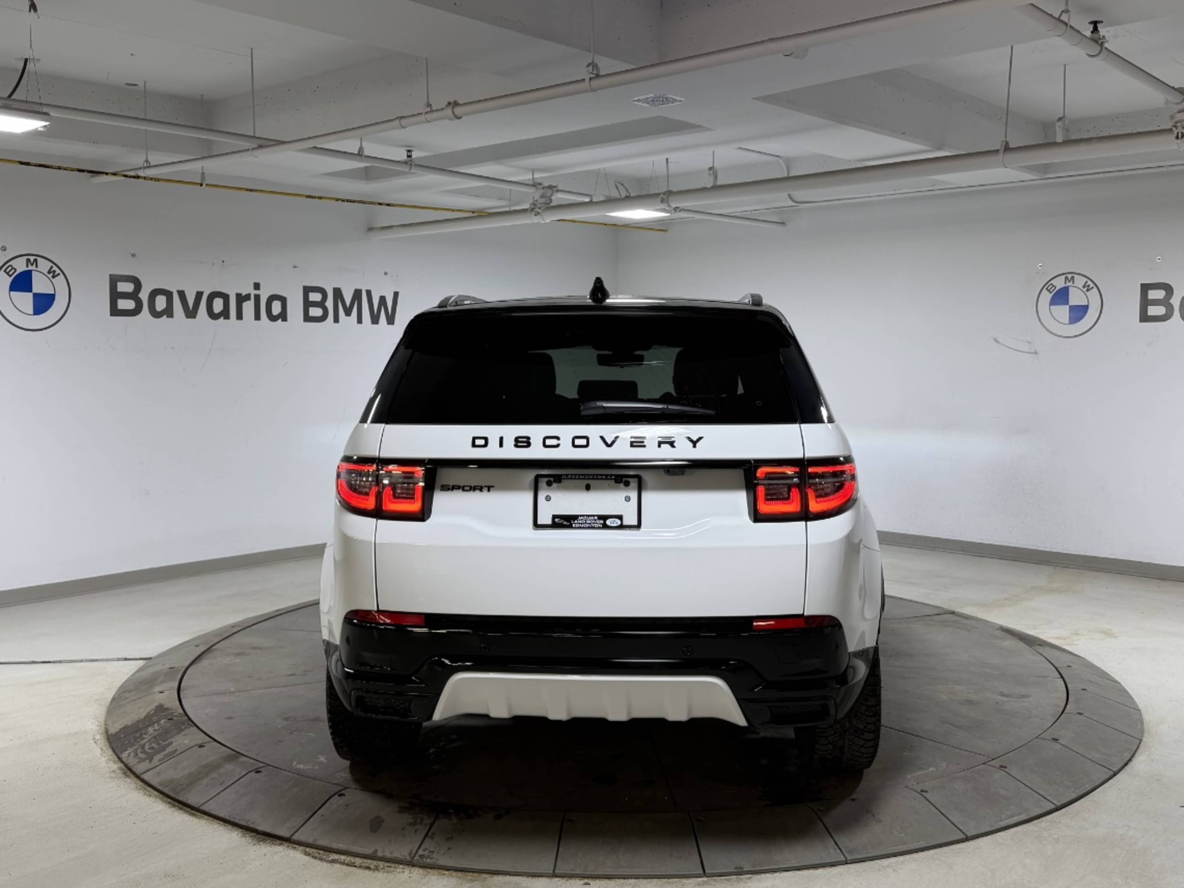 2024 Land Rover Discovery Sport Dynamic SE photo 4