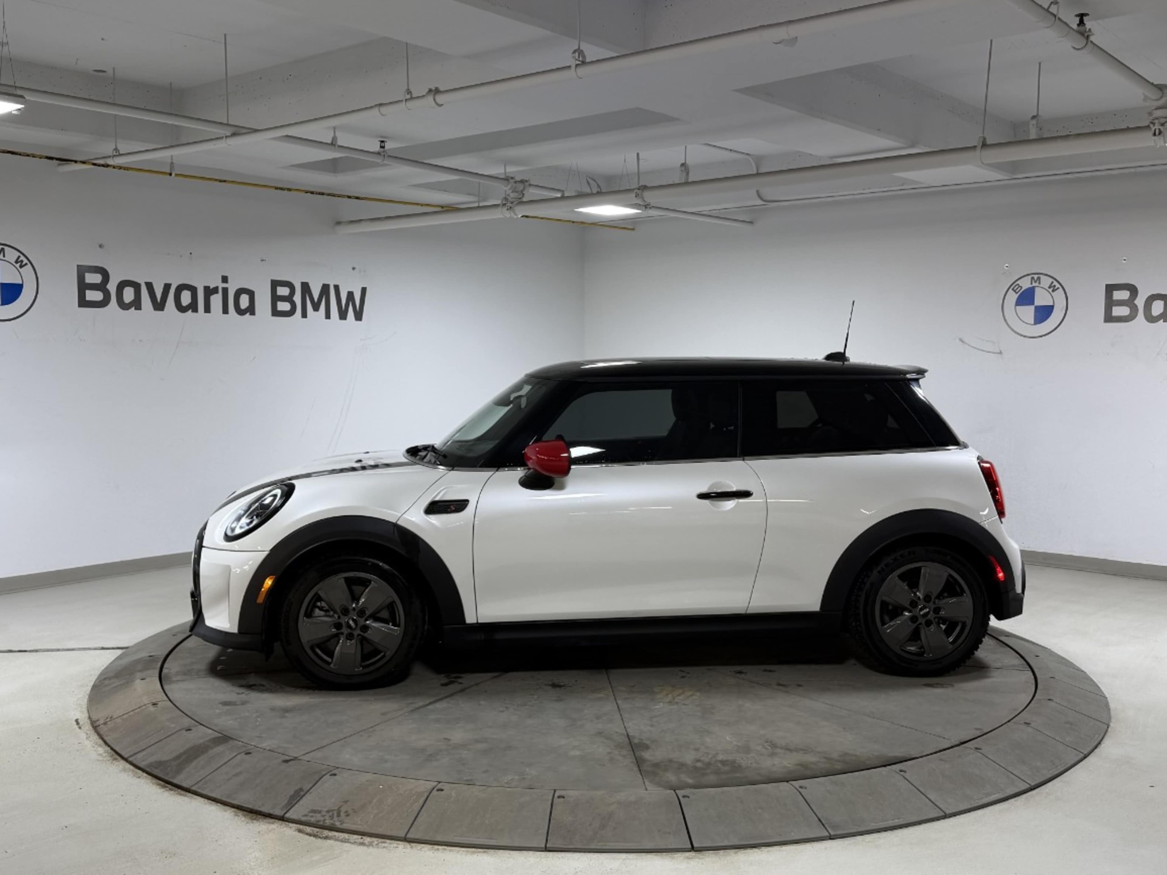 2024 Mini Hardtop photo 2