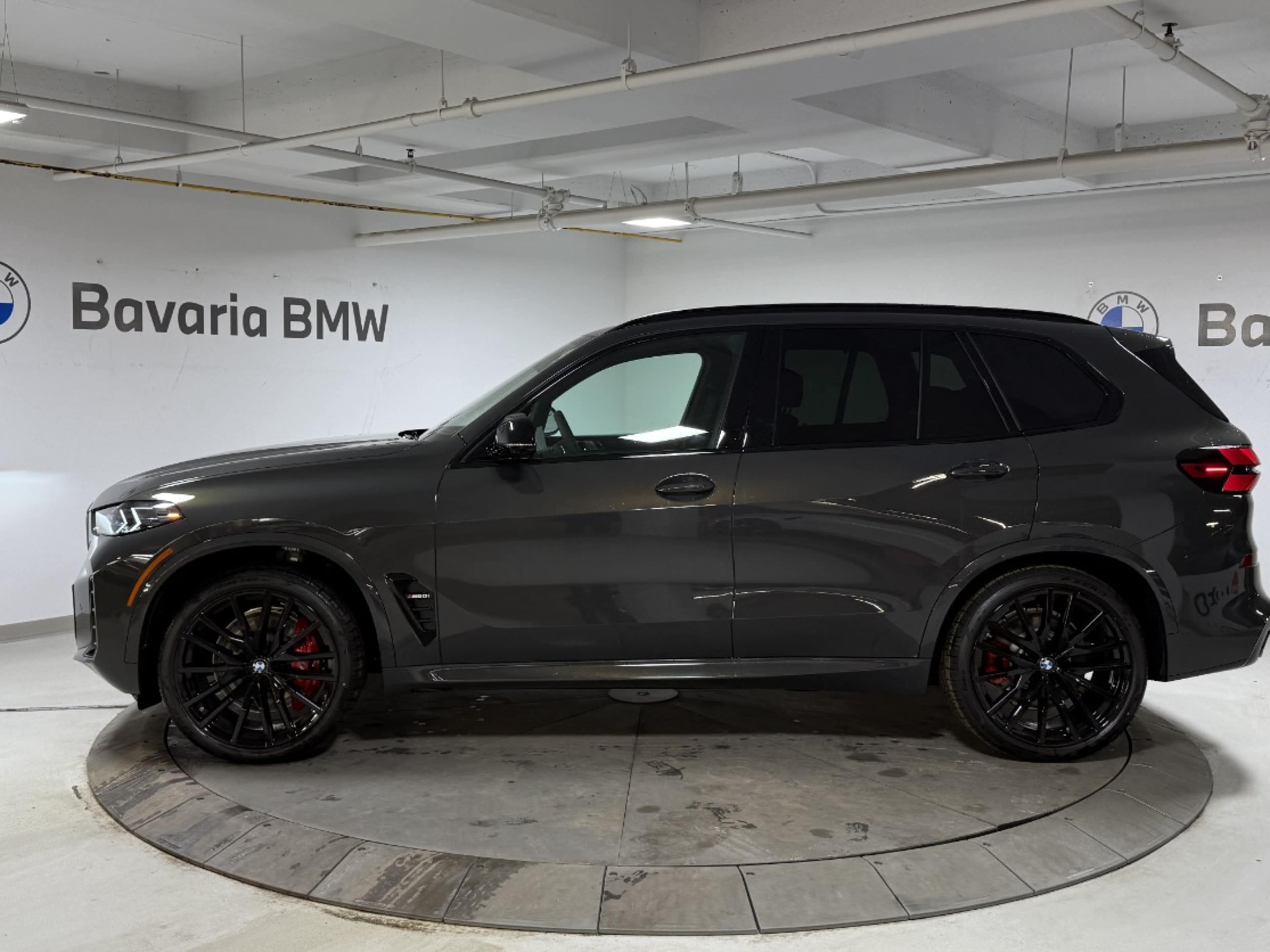 2026 Bmw X5 M60i photo 2