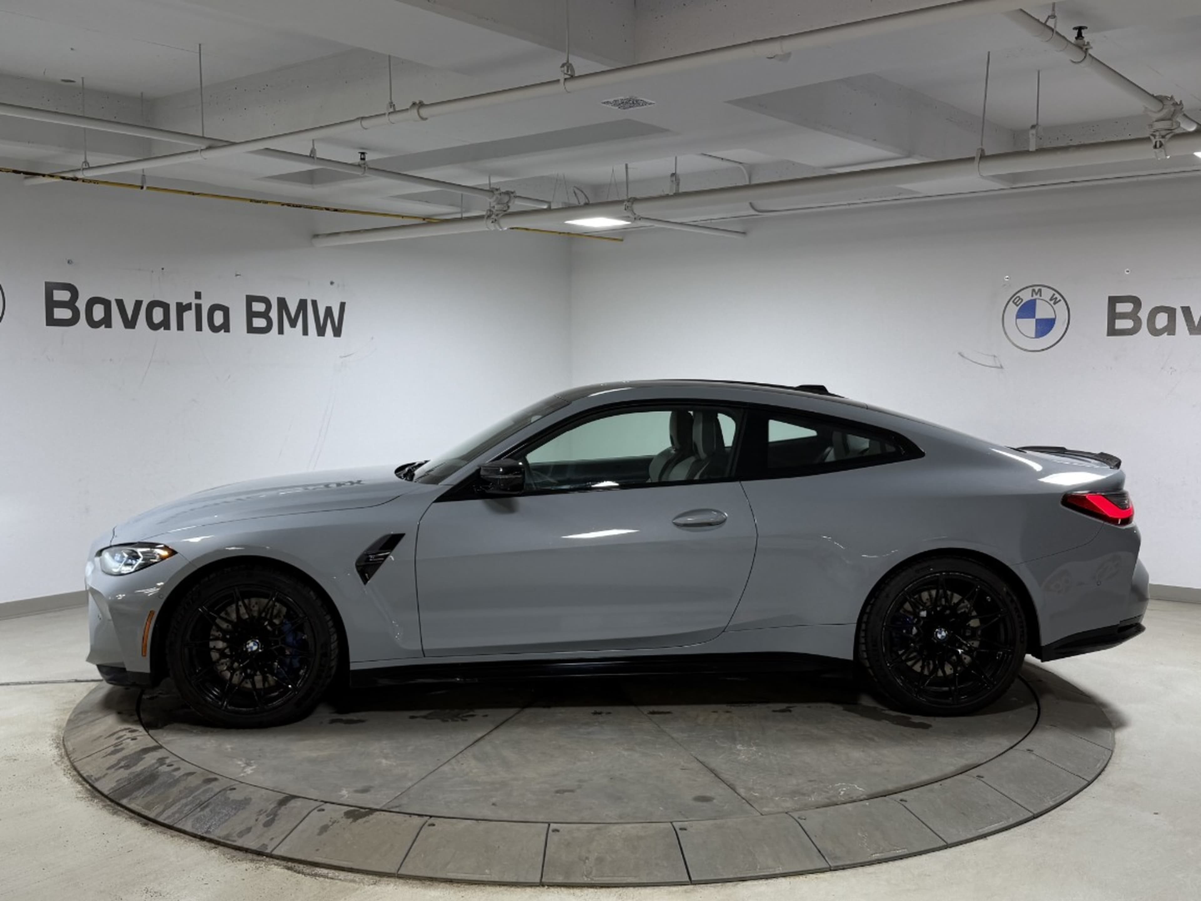 2024 Bmw M4 Coupe photo 3