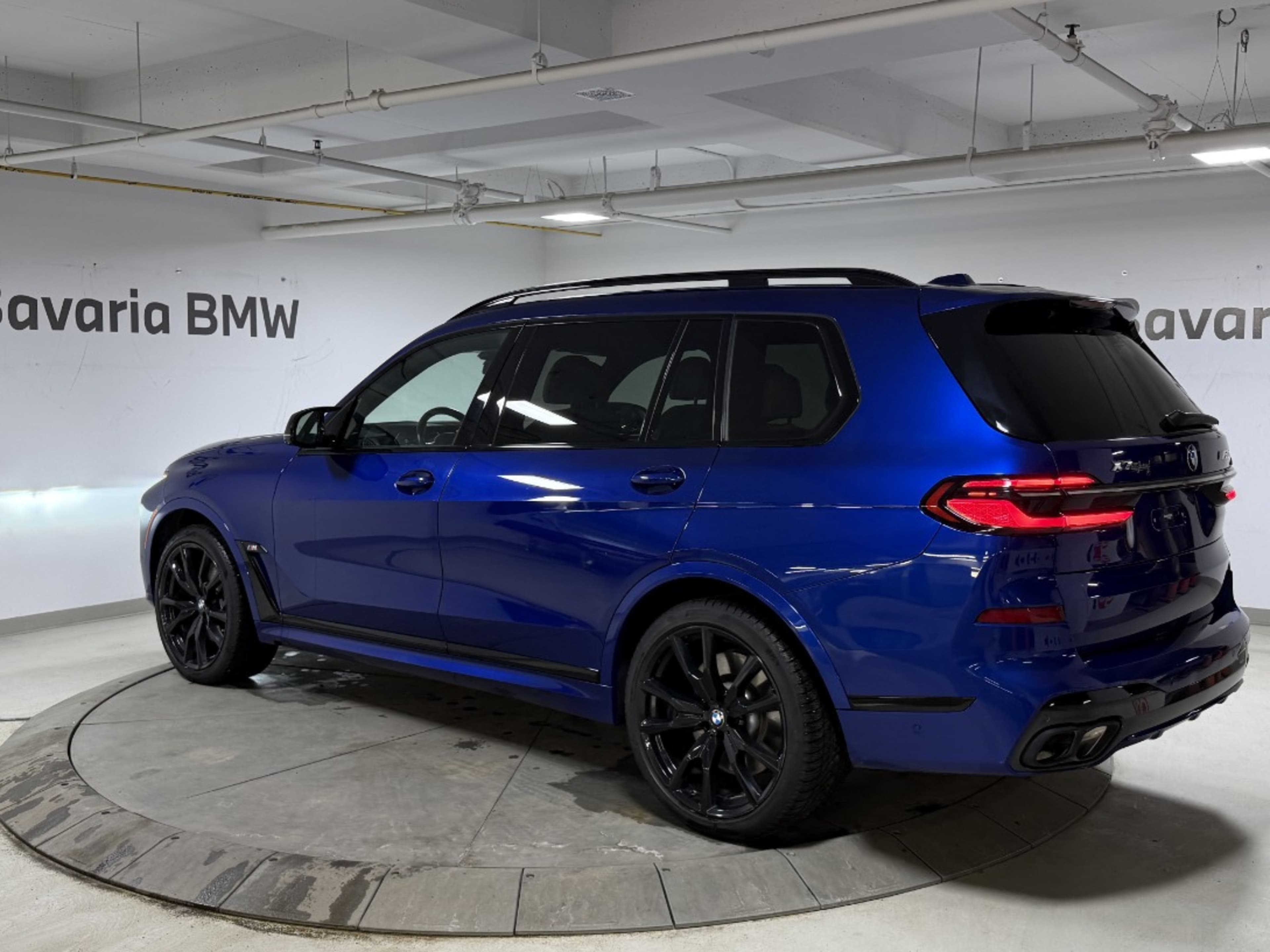 2023 Bmw X7 M60i photo 3