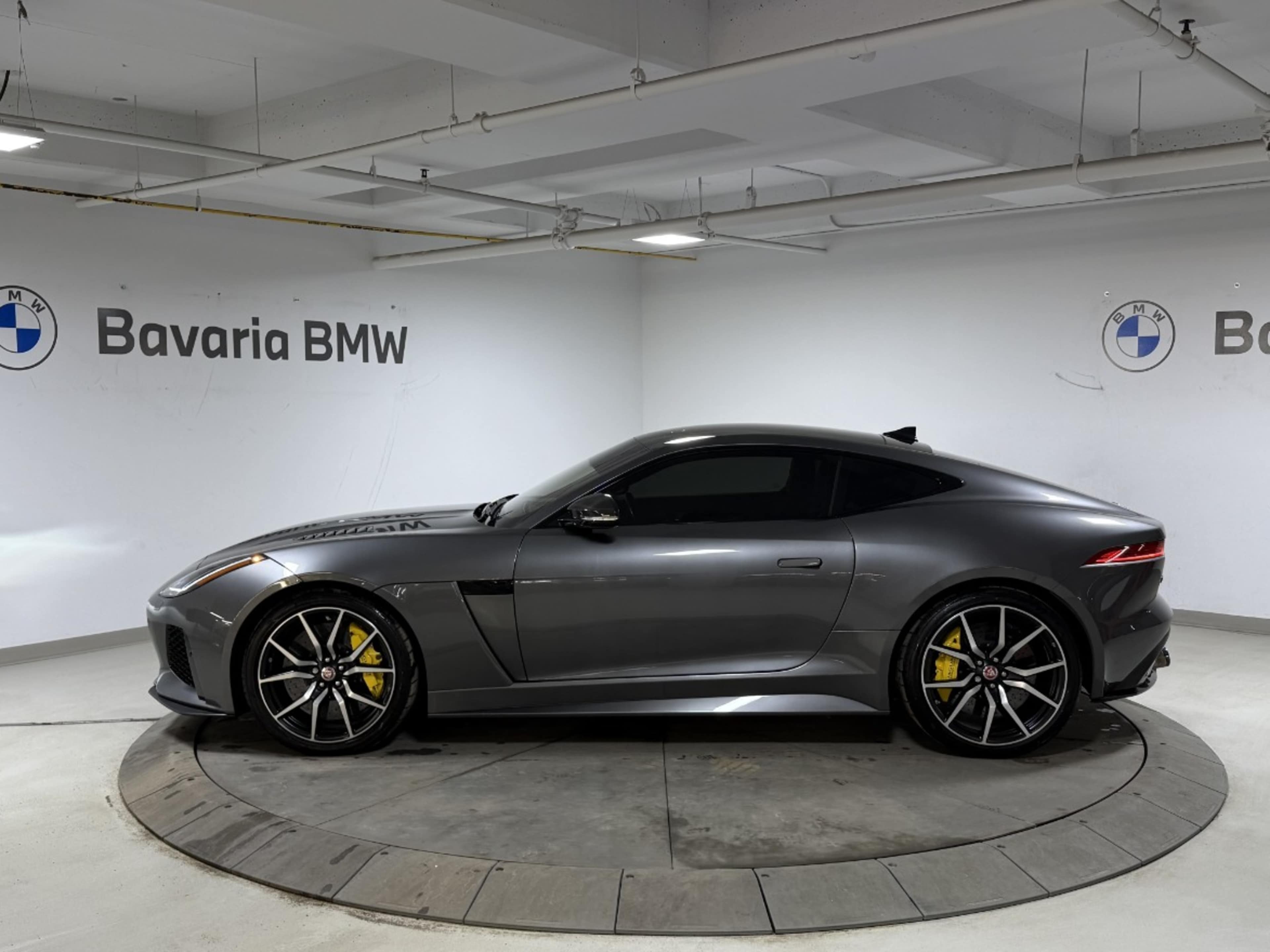 2017 Jaguar F-Type photo 2