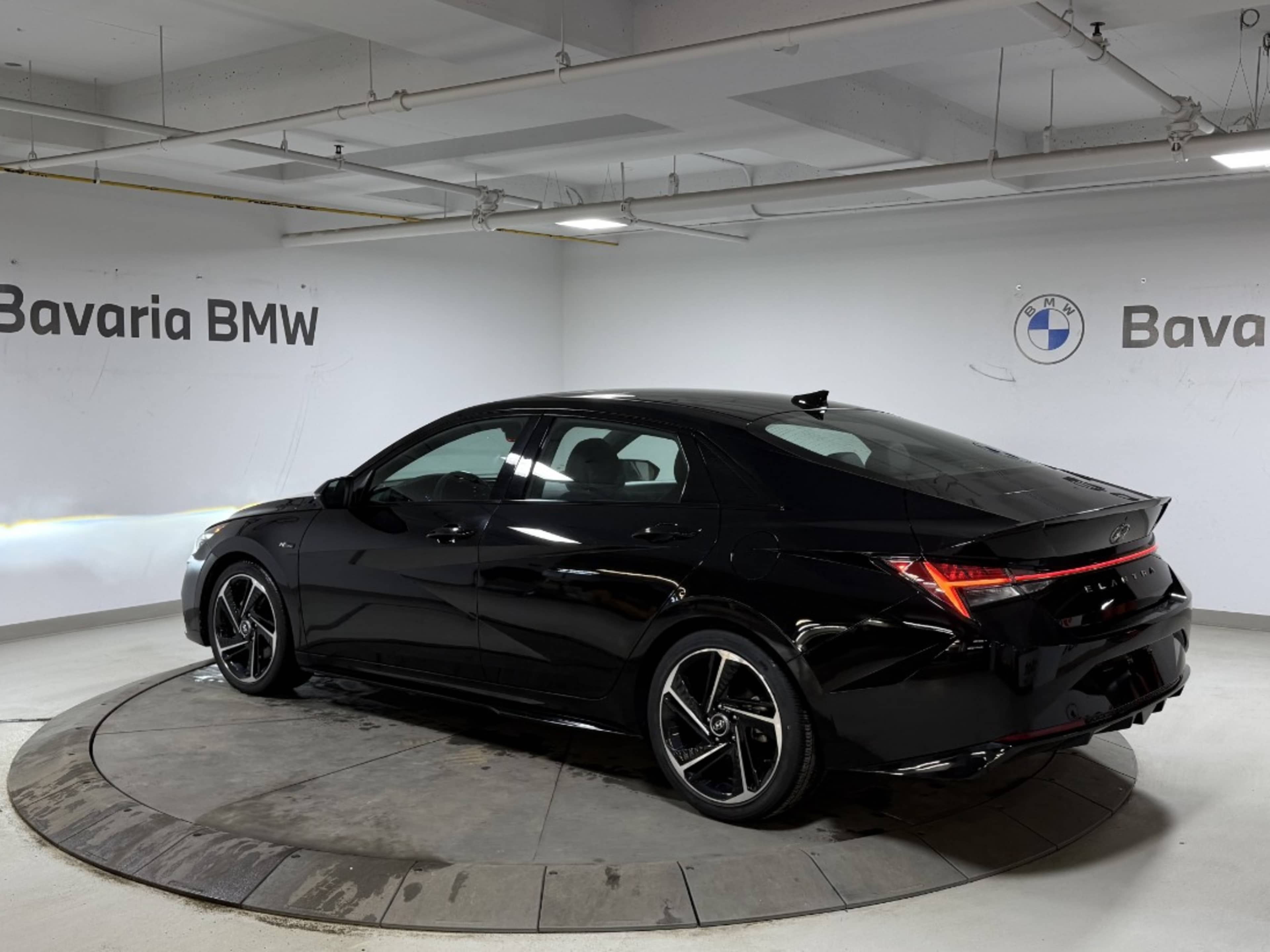 2022 Hyundai Elantra N photo 3