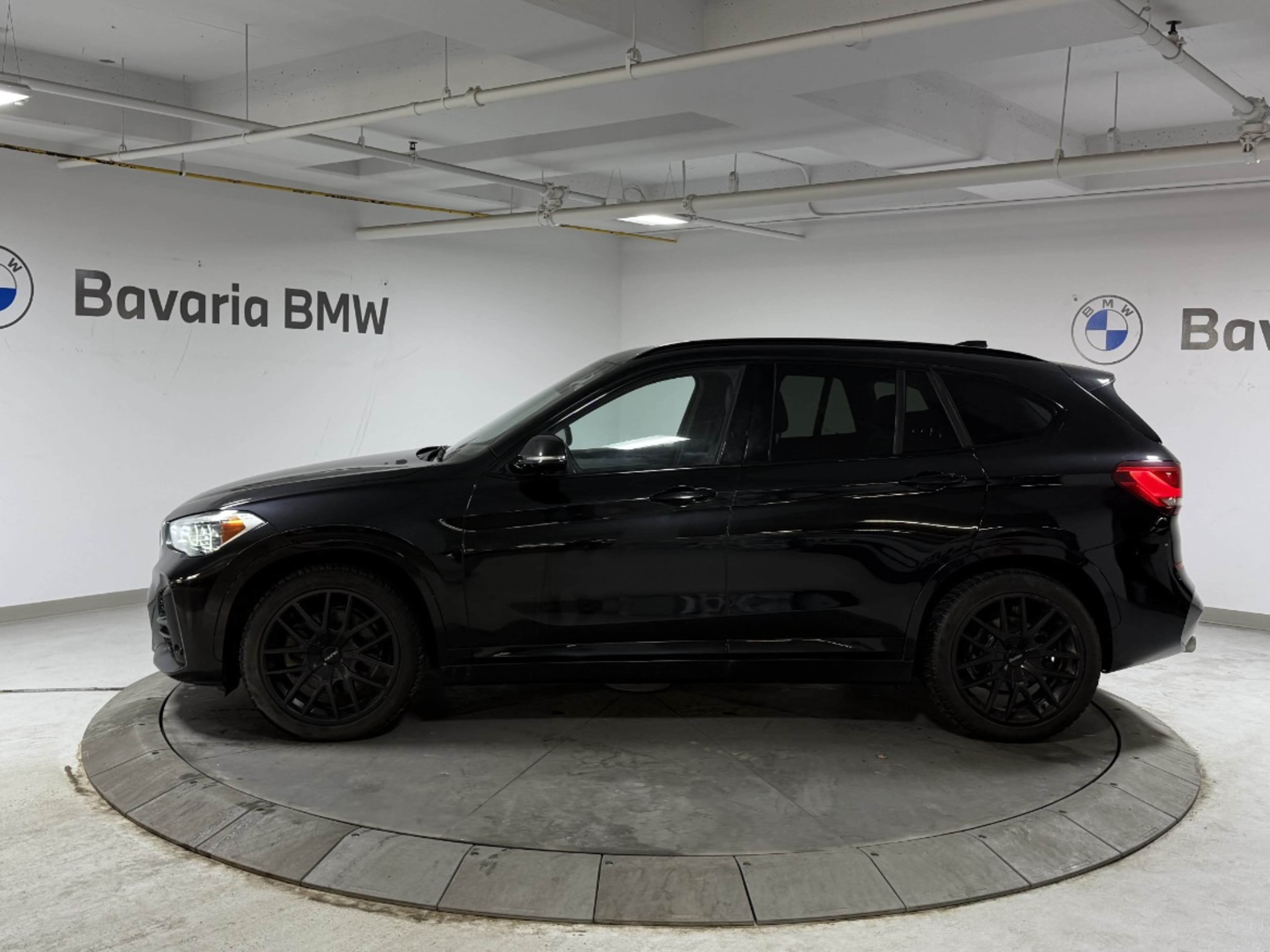 2020 Bmw X1 XDrive28i photo 2