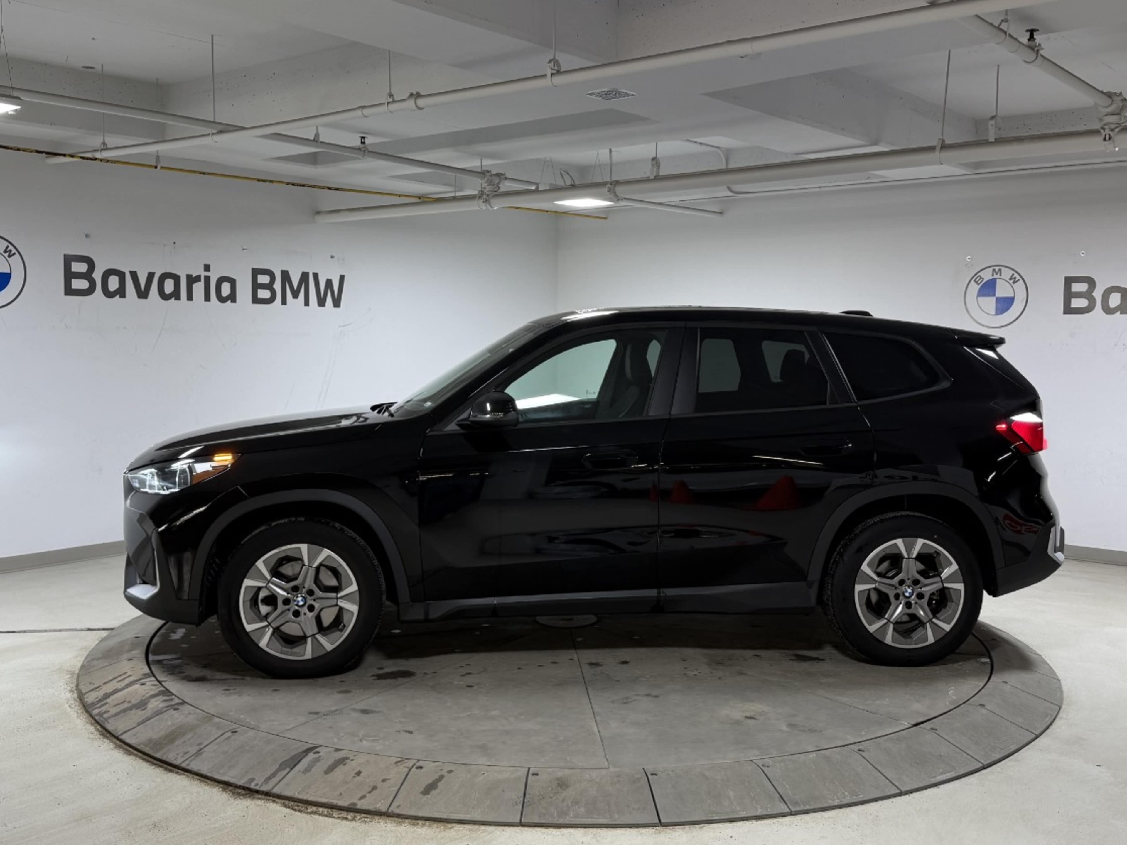 2025 Bmw X1 XDrive28i photo 2
