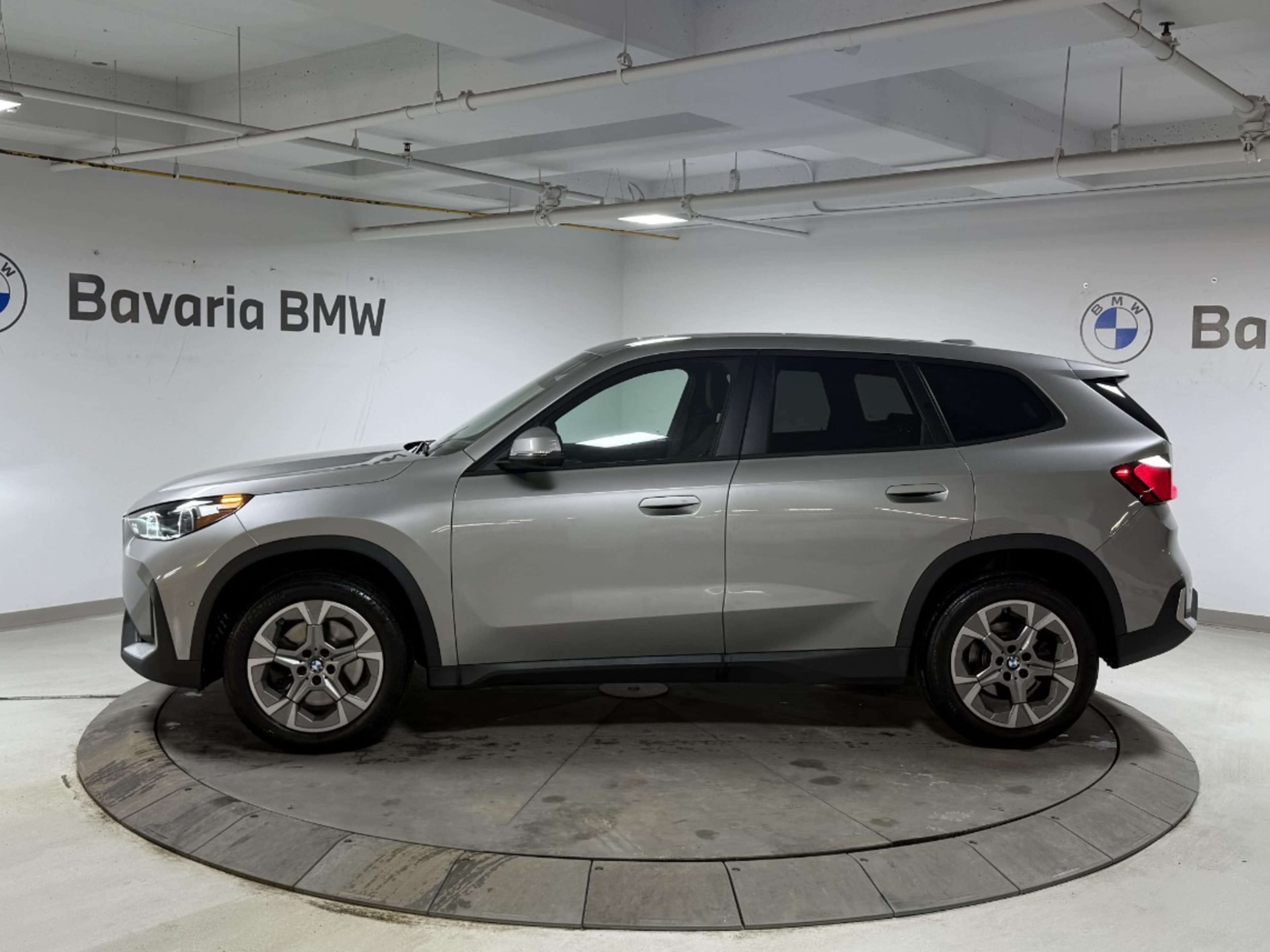 2023 Bmw X1 XDrive28i photo 2