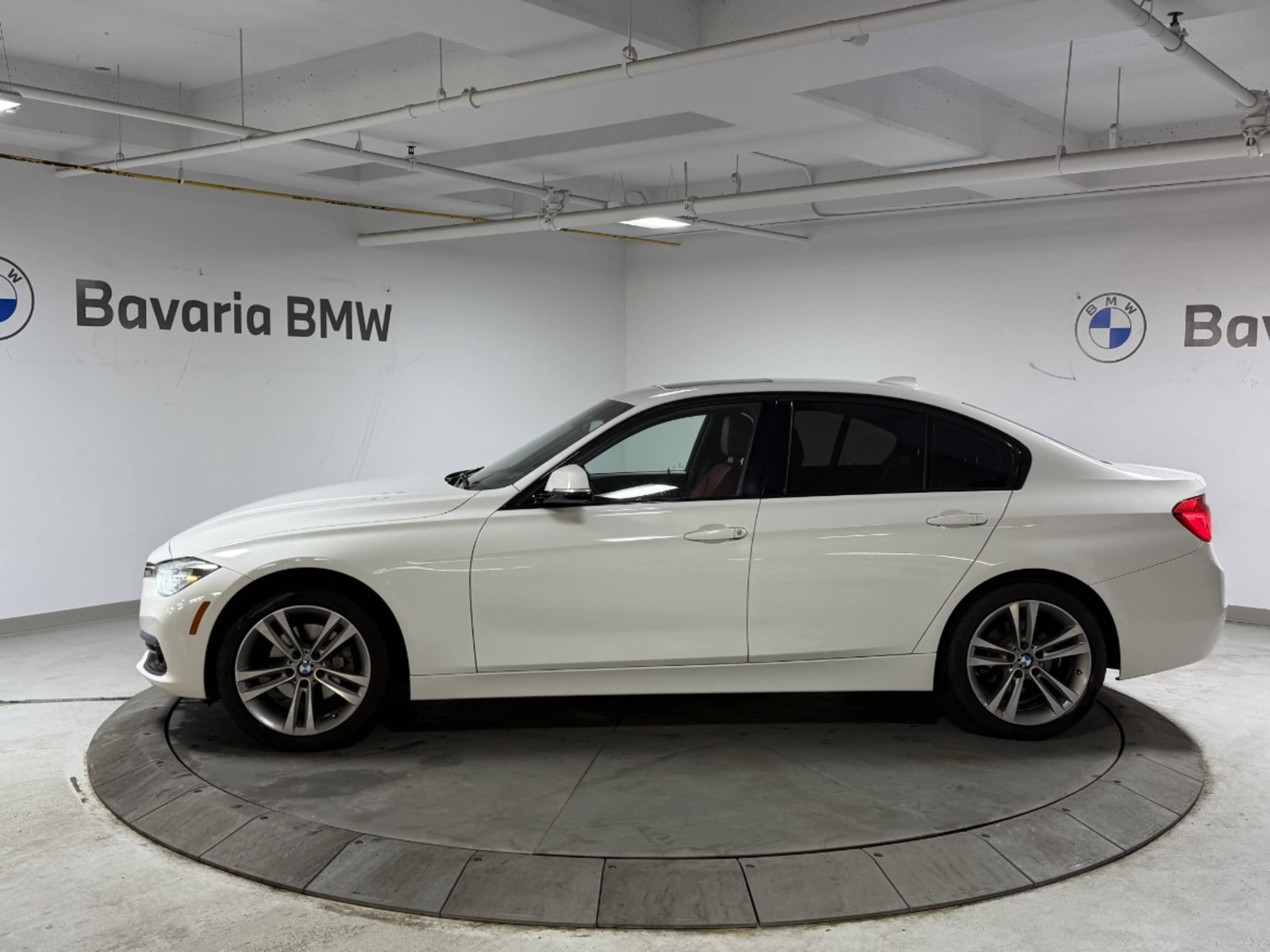 2016 Bmw 328i xDrive SA photo 2