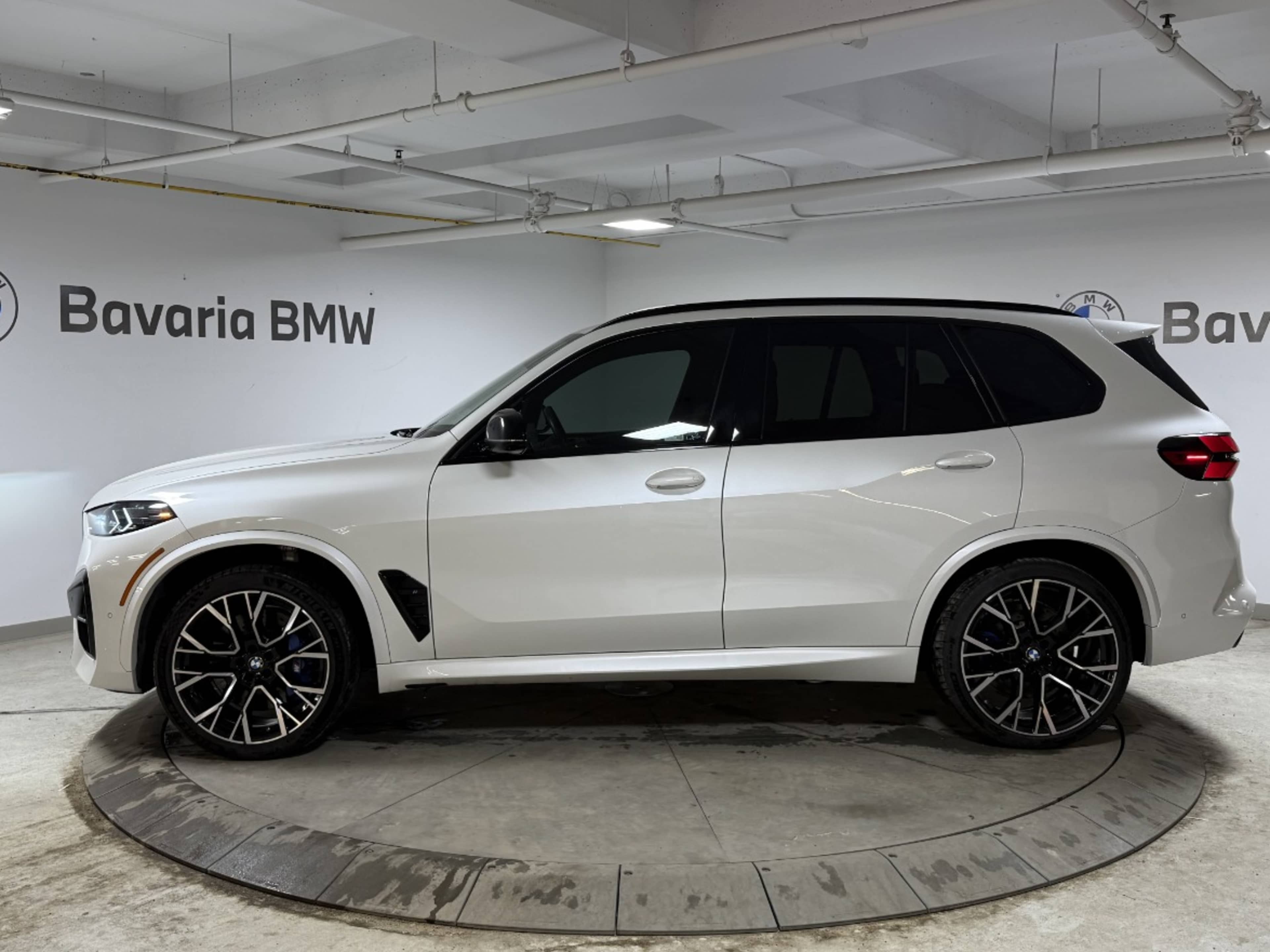 2024 Bmw X5 photo 2