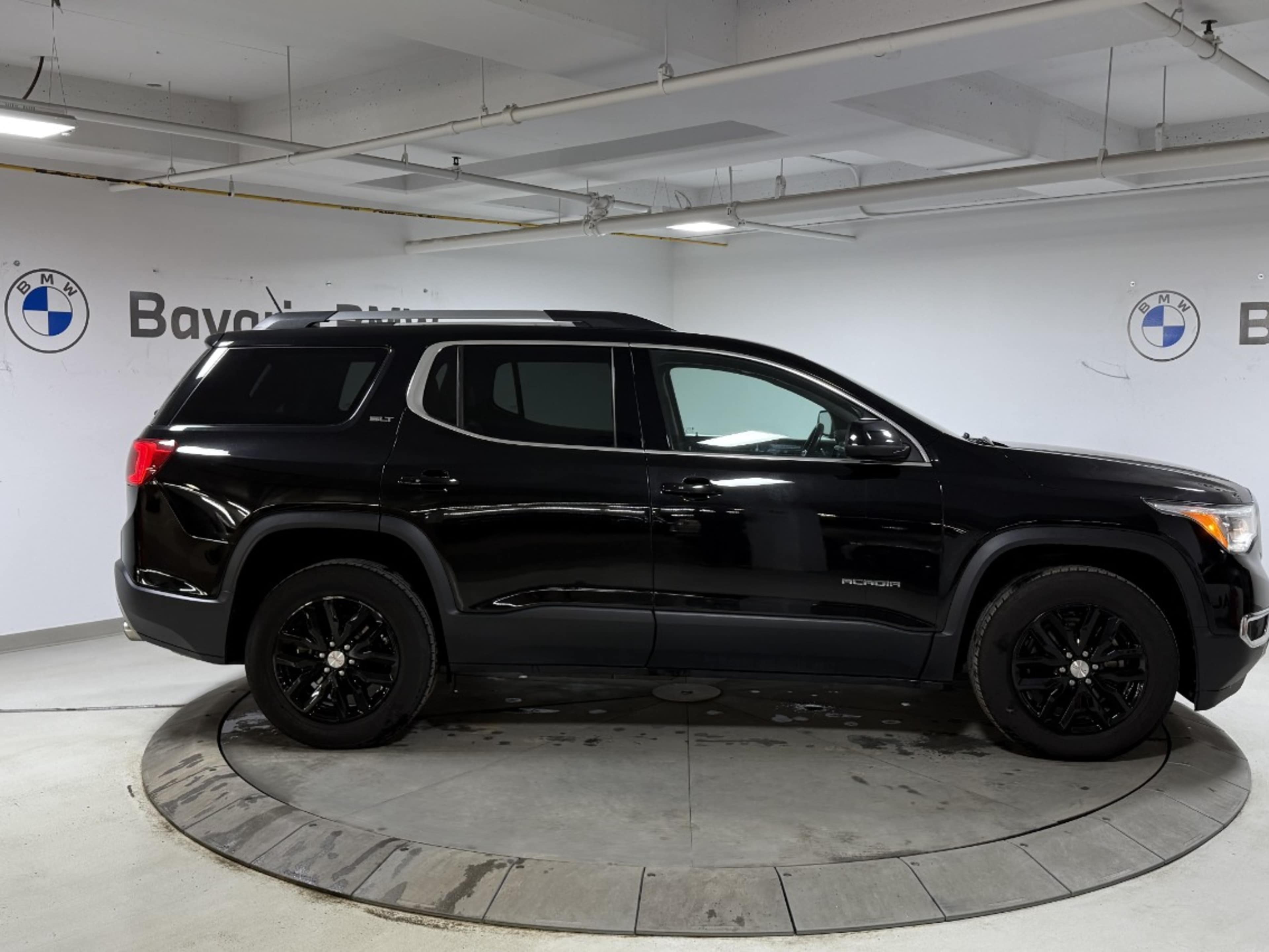 2019 Gmc Acadia SLT photo 3
