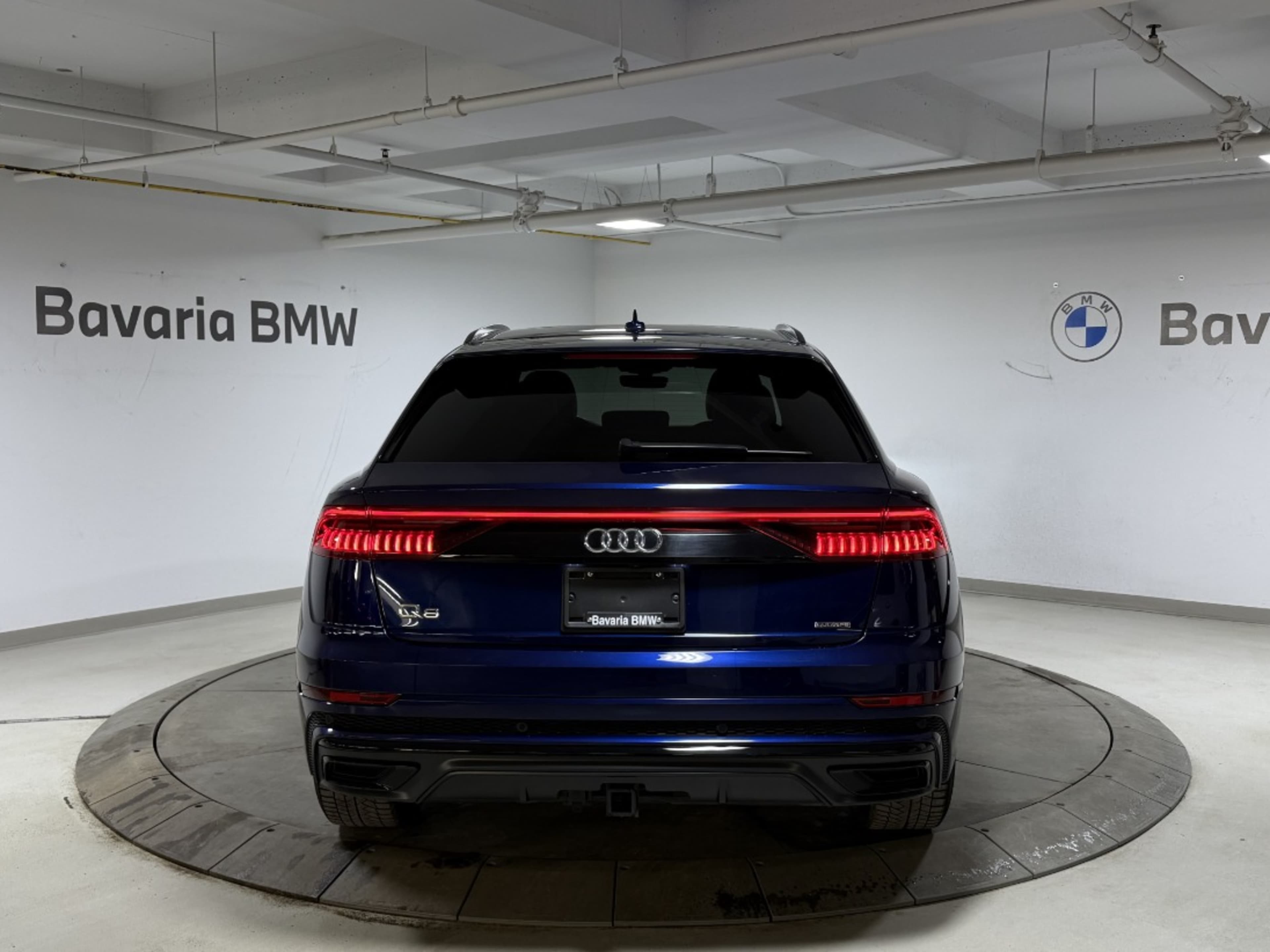 2019 Audi Q8 S Line quattro Prestige photo 4