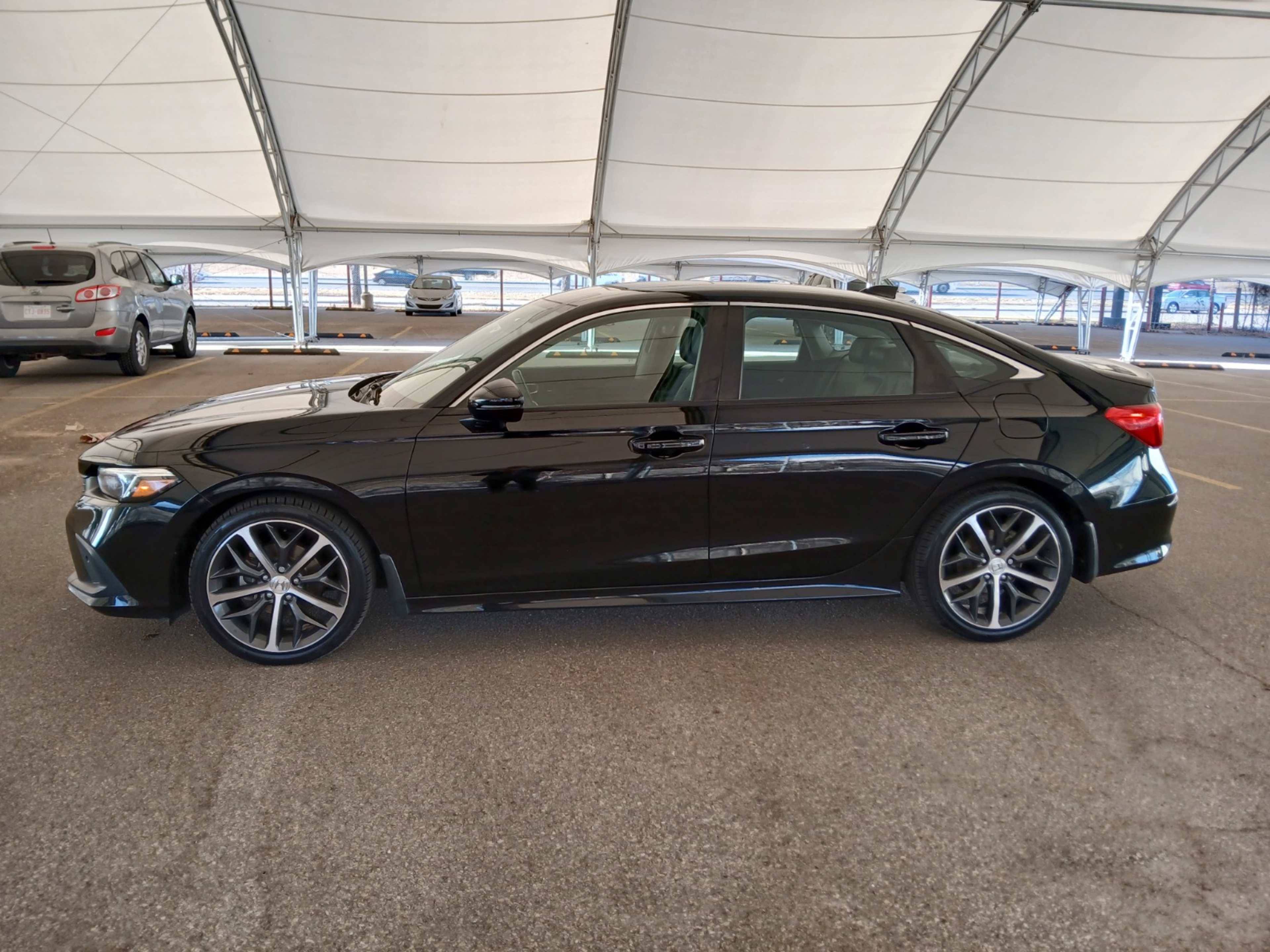 2022 Honda Civic Touring photo 3