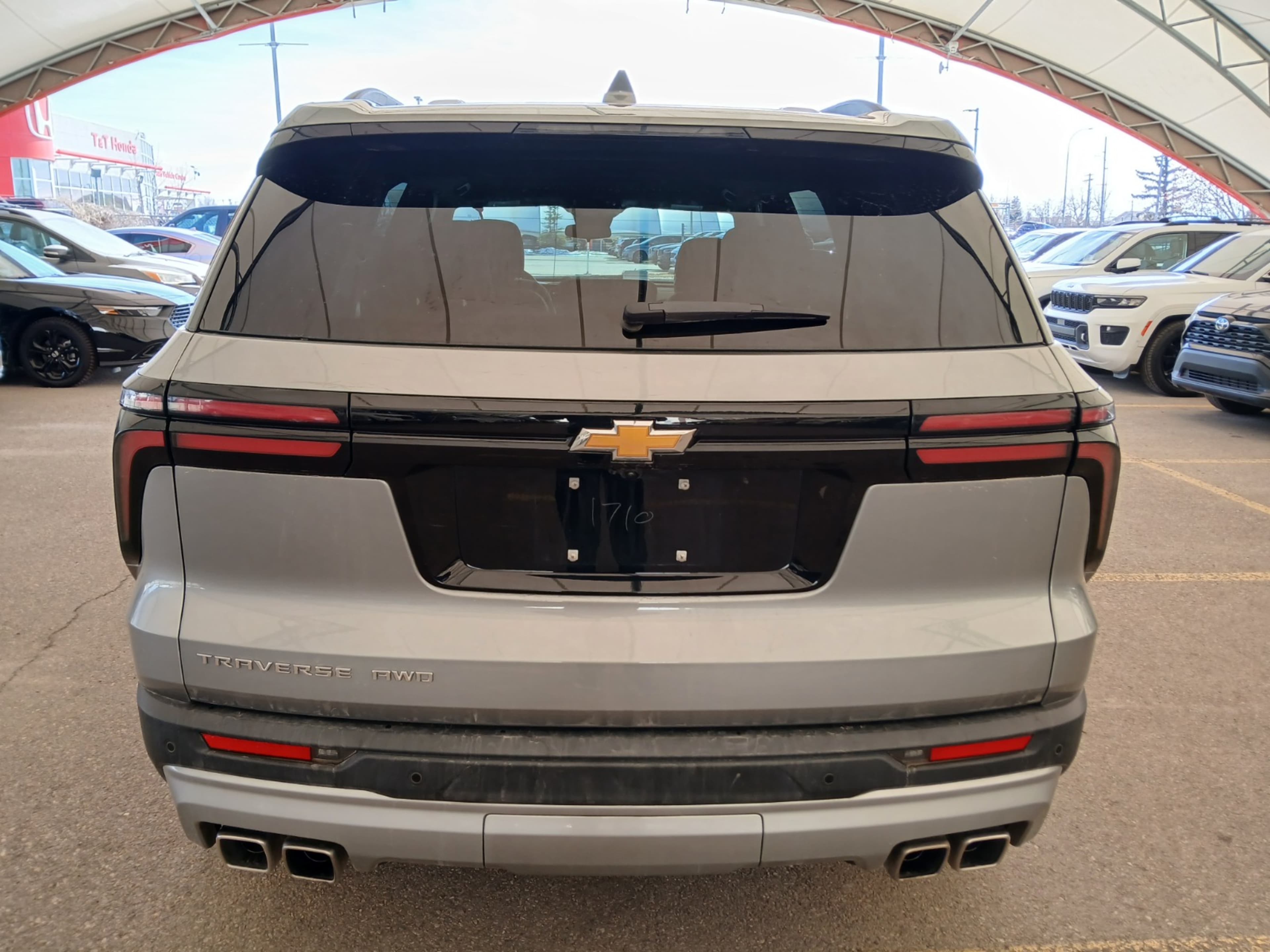 2025 Chevrolet Traverse photo 4