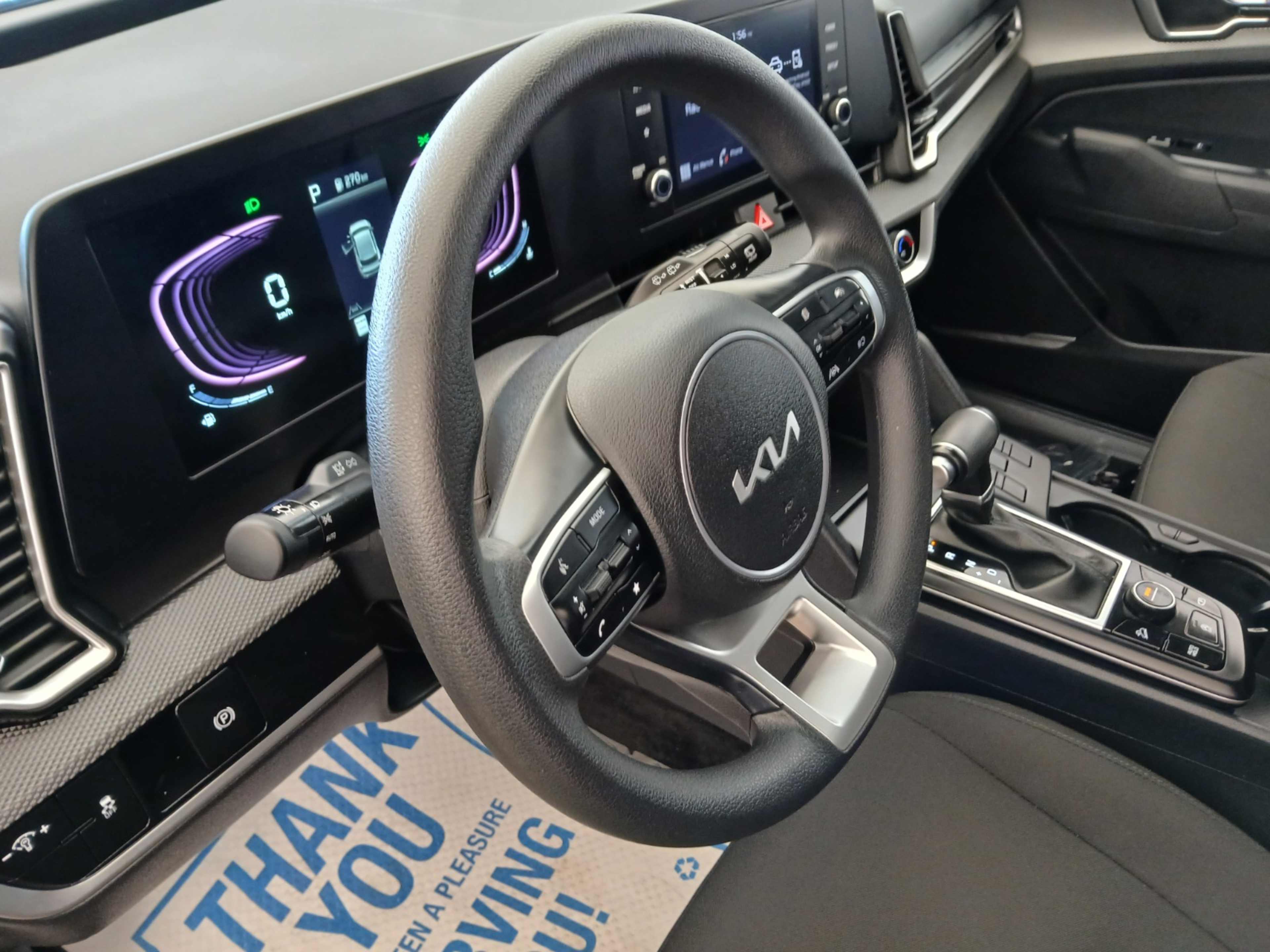 2024 Kia Sportage LX photo 2