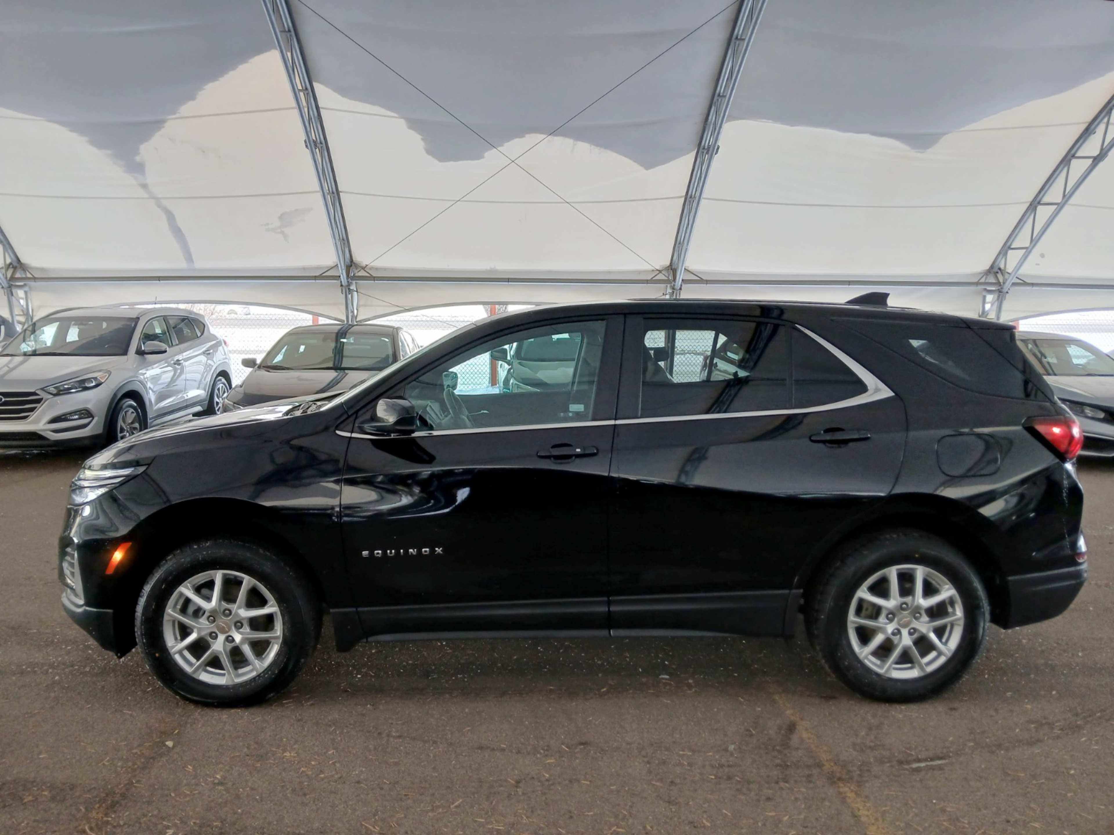 2024 Chevrolet Equinox LT photo 3