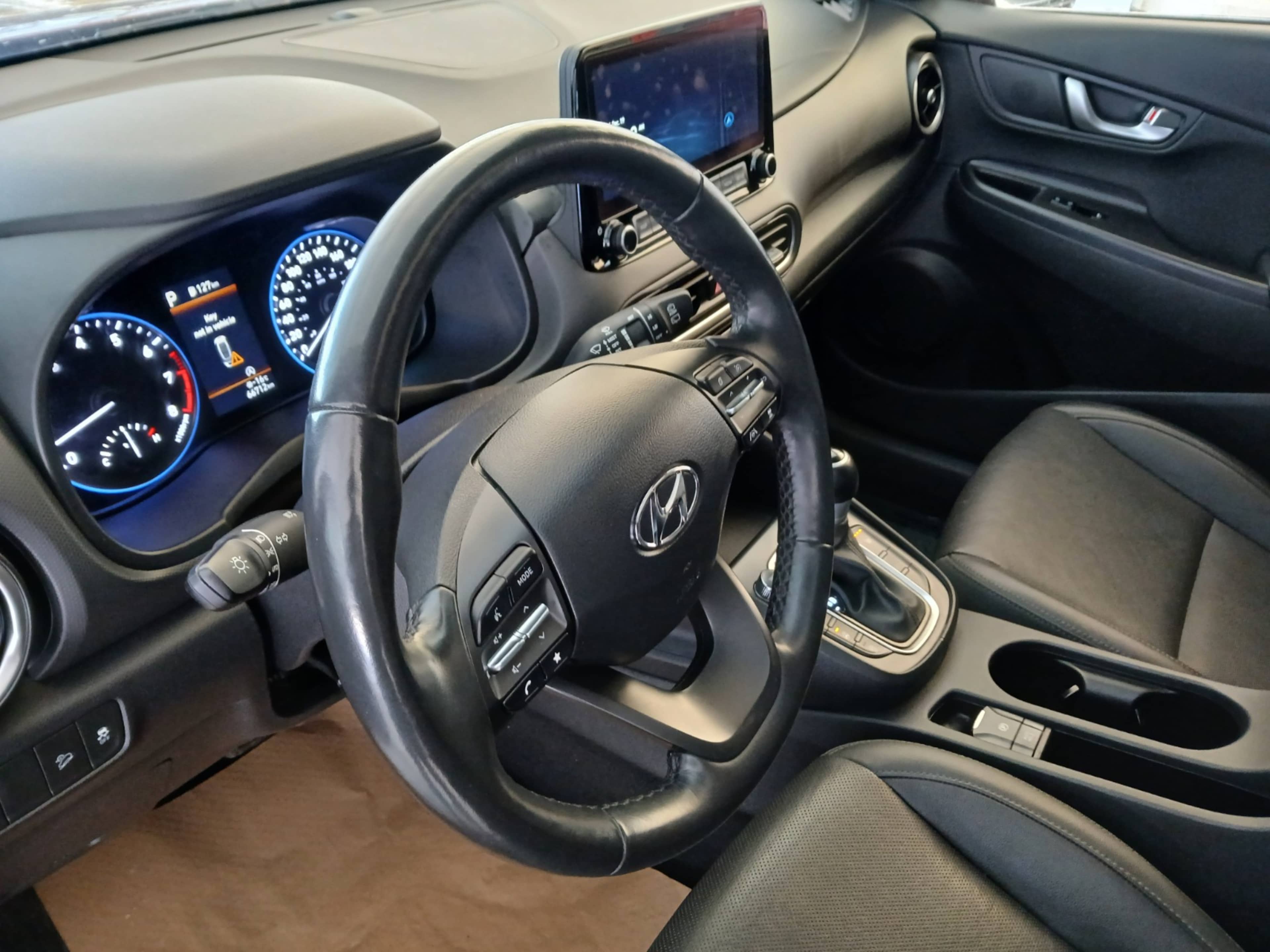 2023 Hyundai Kona SEL photo 2