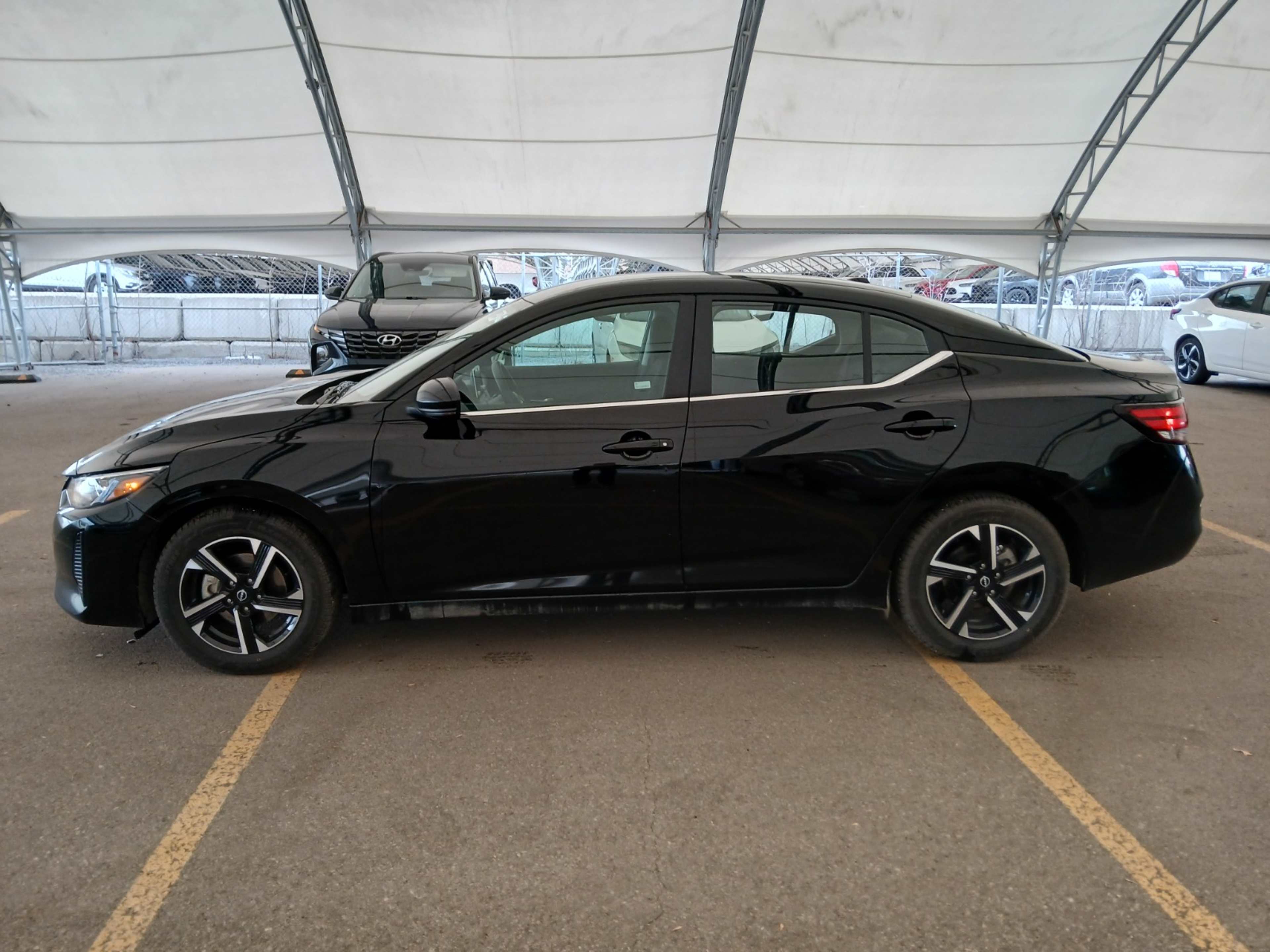 2024 Nissan Sentra SV photo 3