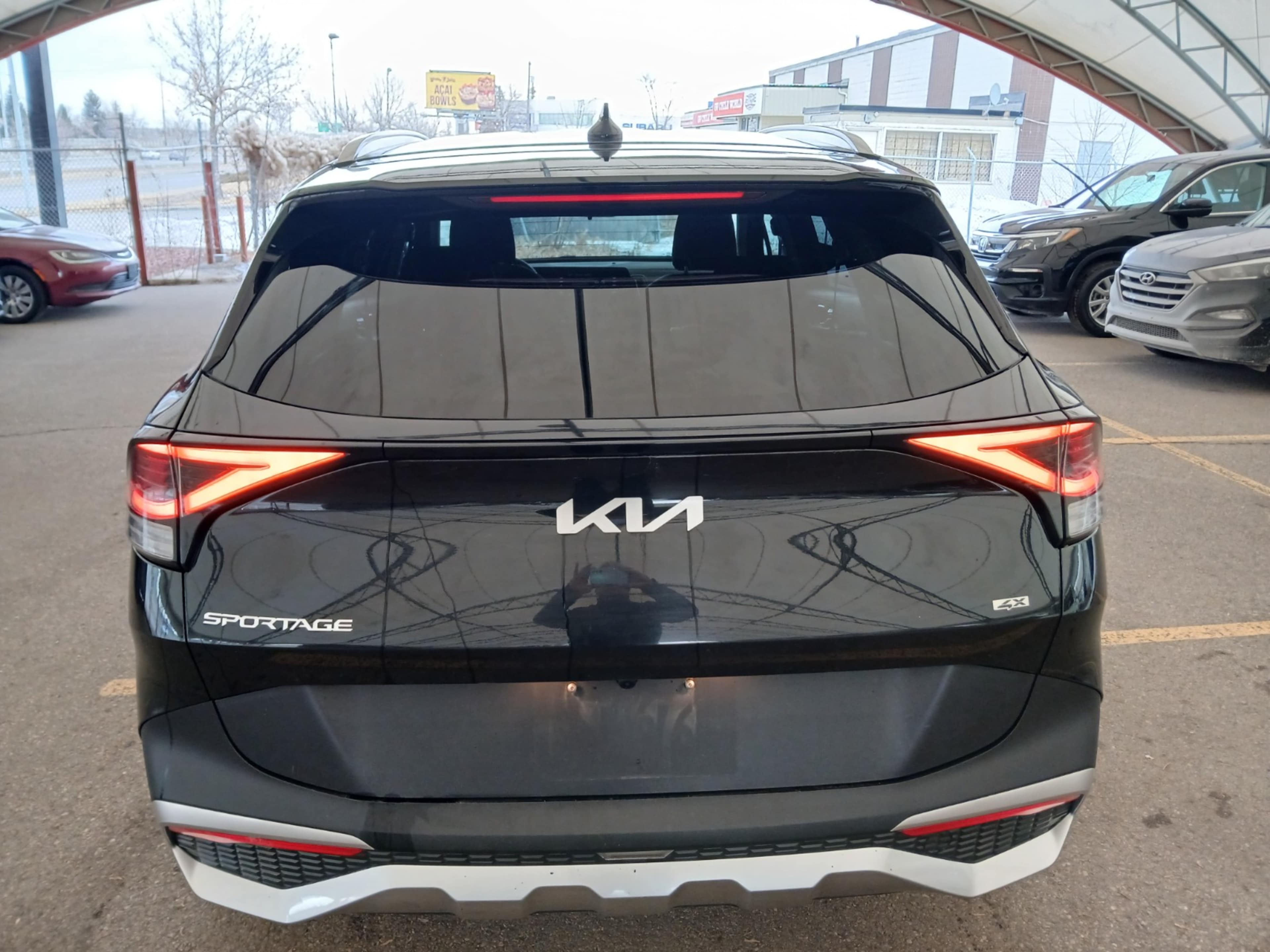 2024 Kia Sportage LX photo 3