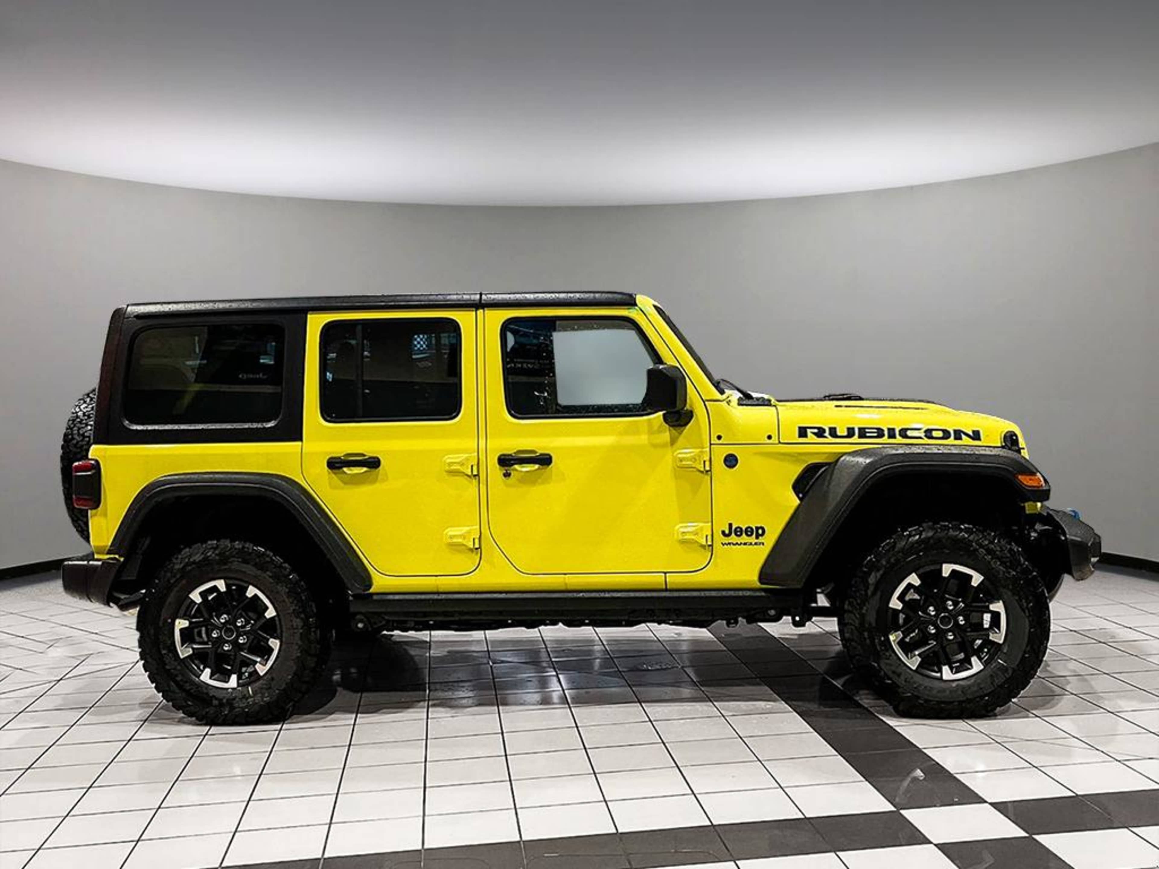 2024 Jeep Wrangler 4xe Rubicon photo 3