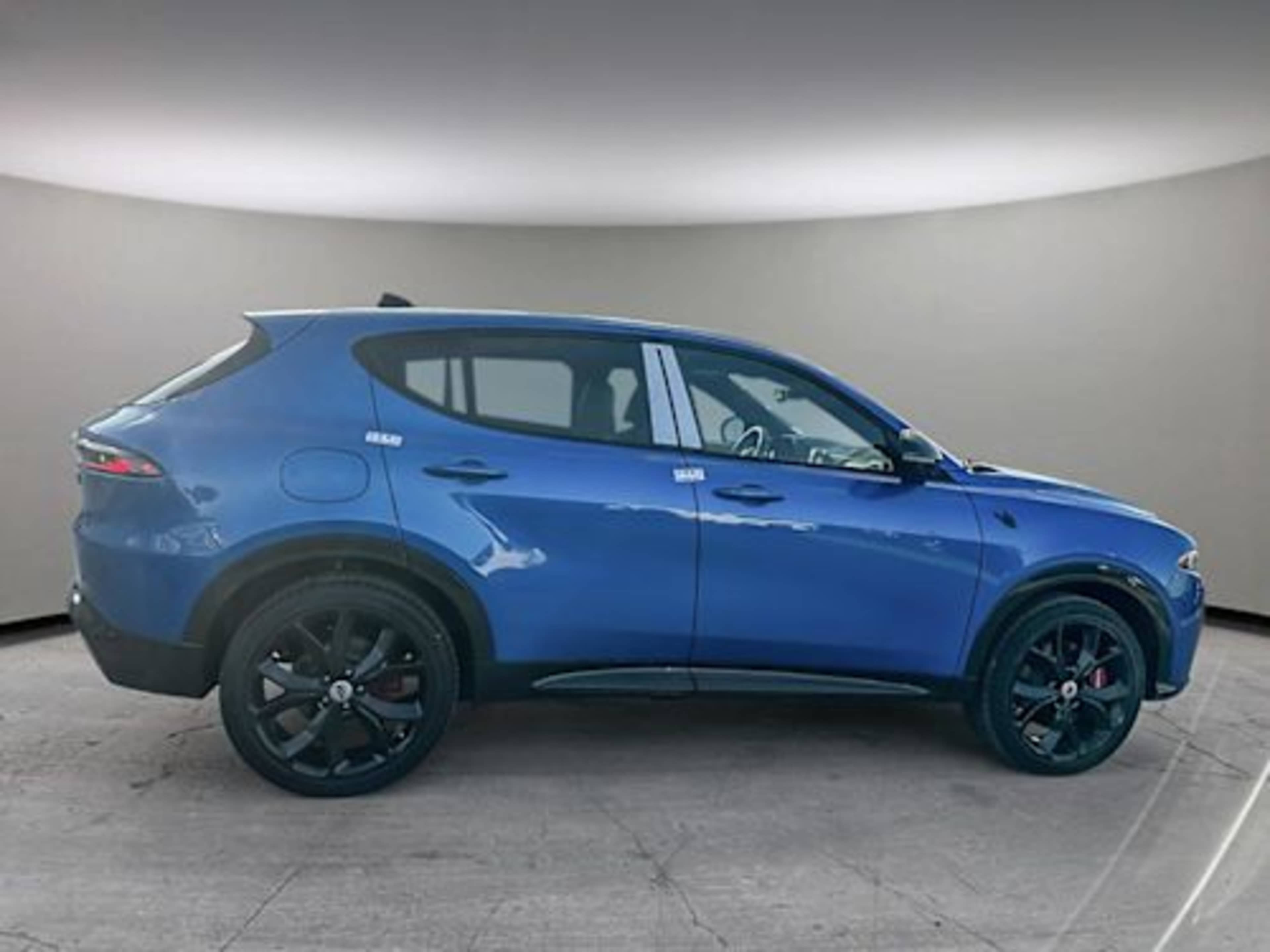 2024 Dodge Hornet R/T photo 3