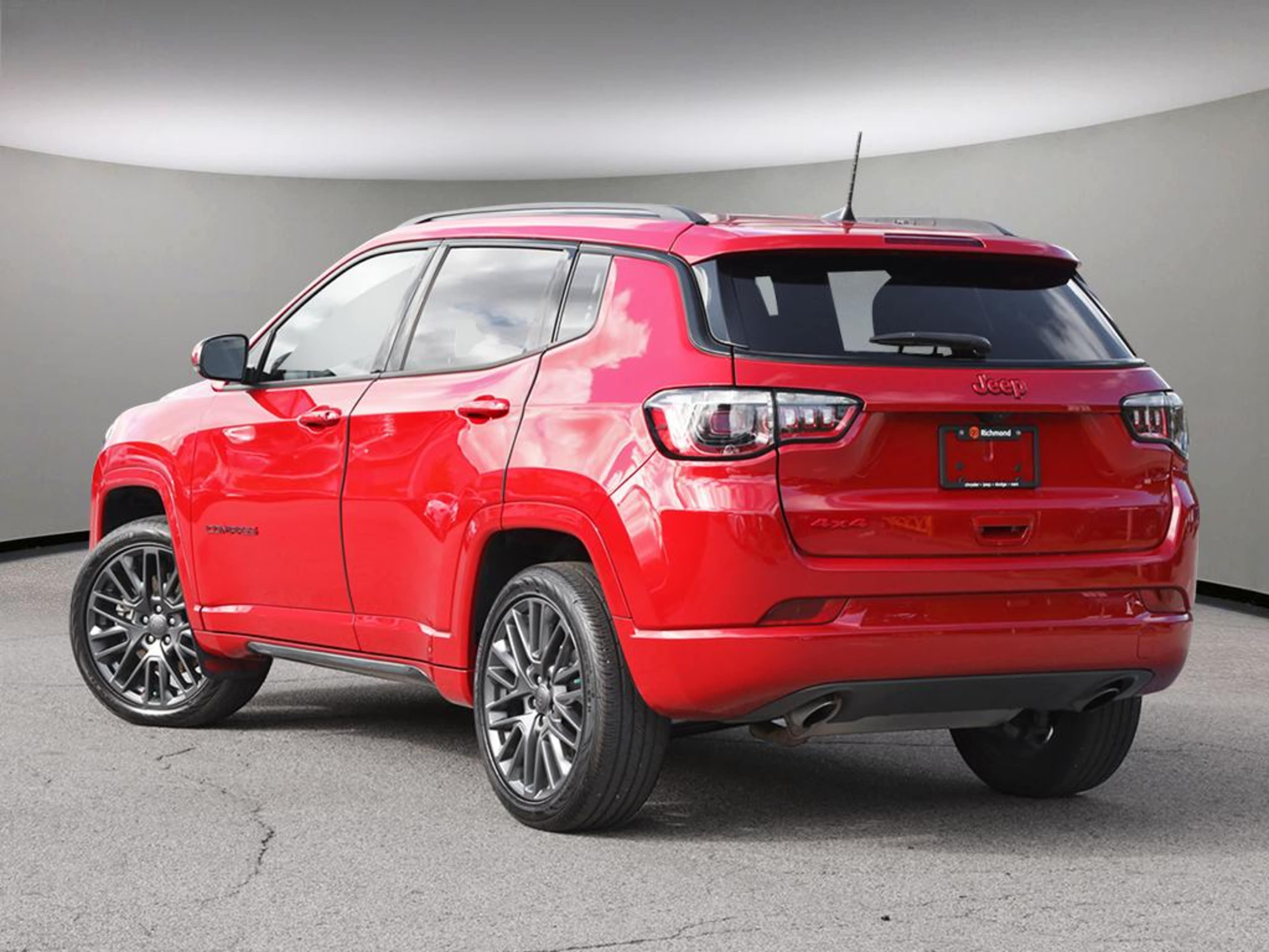 2023 Jeep Compass Red Edition photo 4