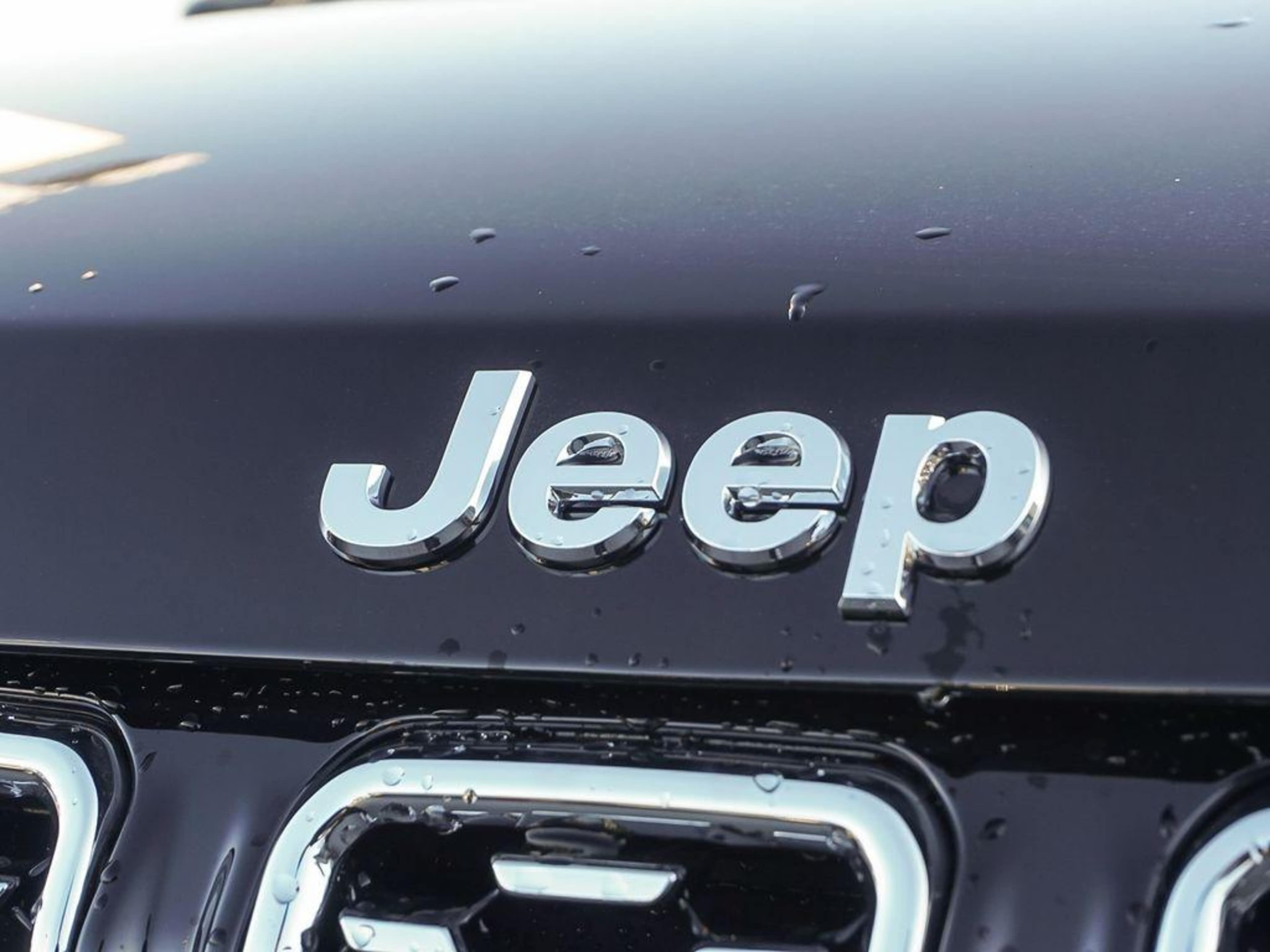 2025 Jeep Compass Limited photo 4