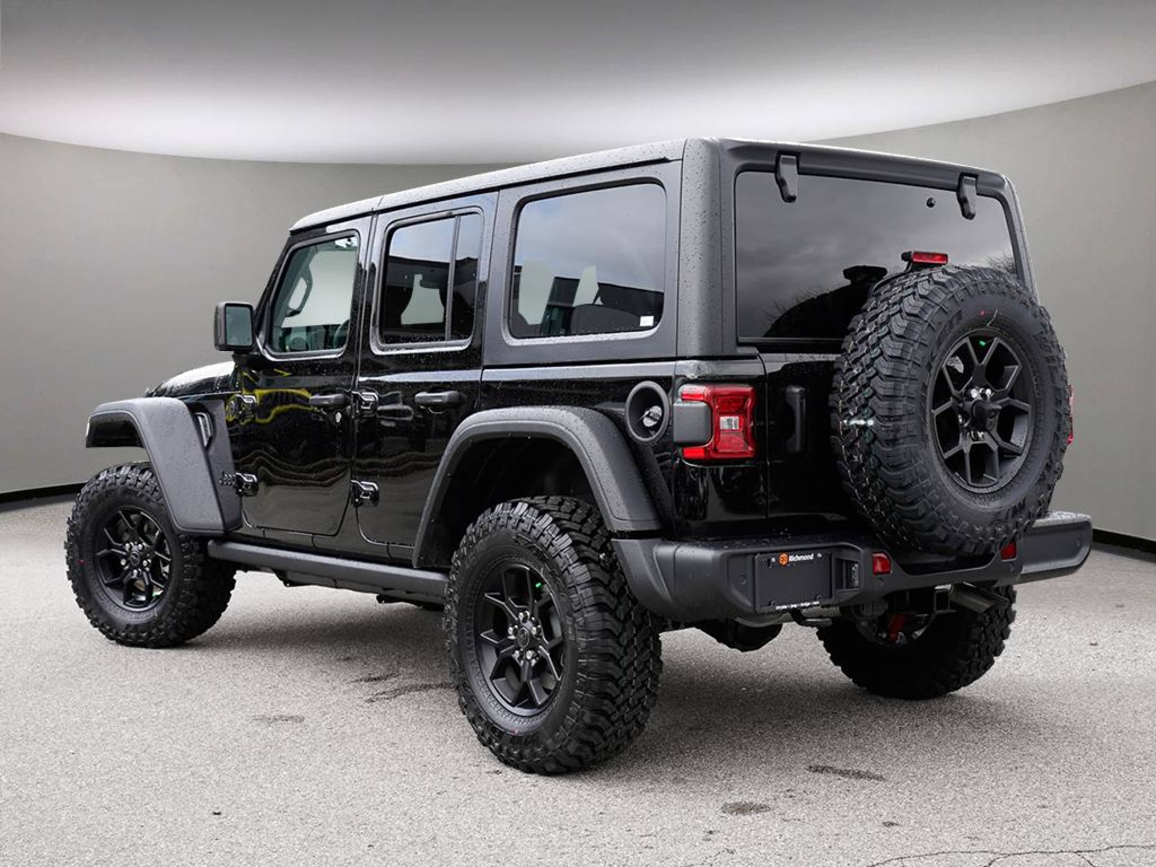 2025 Jeep Wrangler Willys photo 4