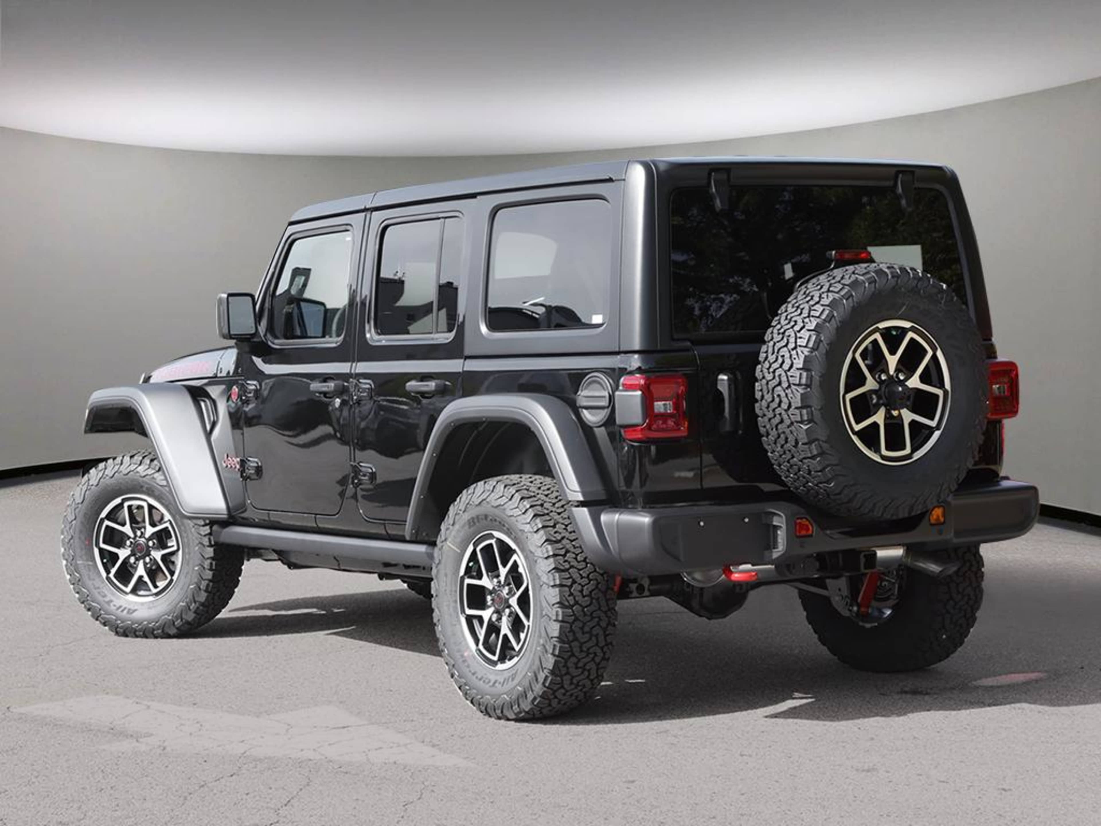 2025 Jeep Wrangler Rubicon photo 4