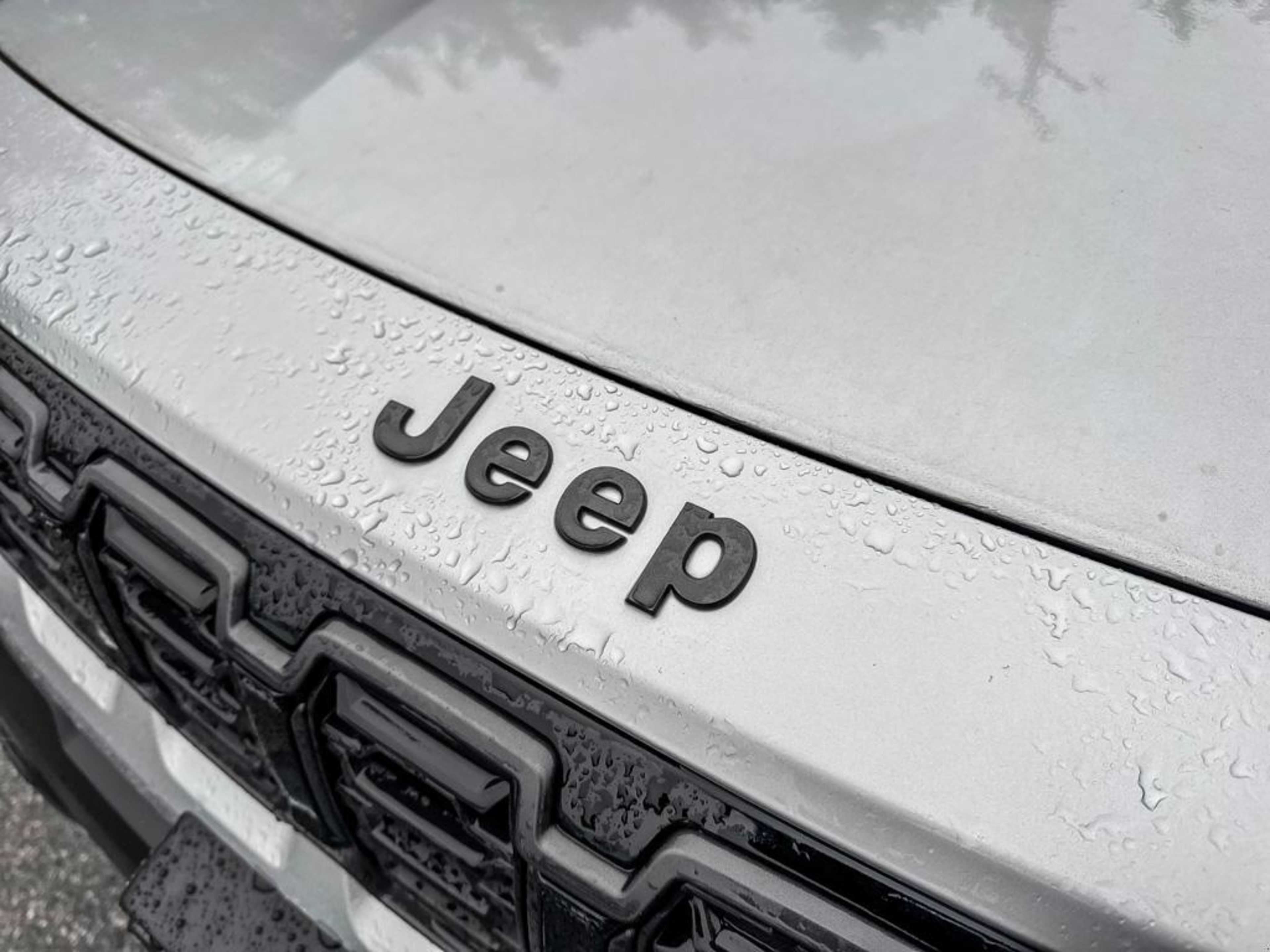 2026 Jeep Cherokee Laredo Limited photo 3