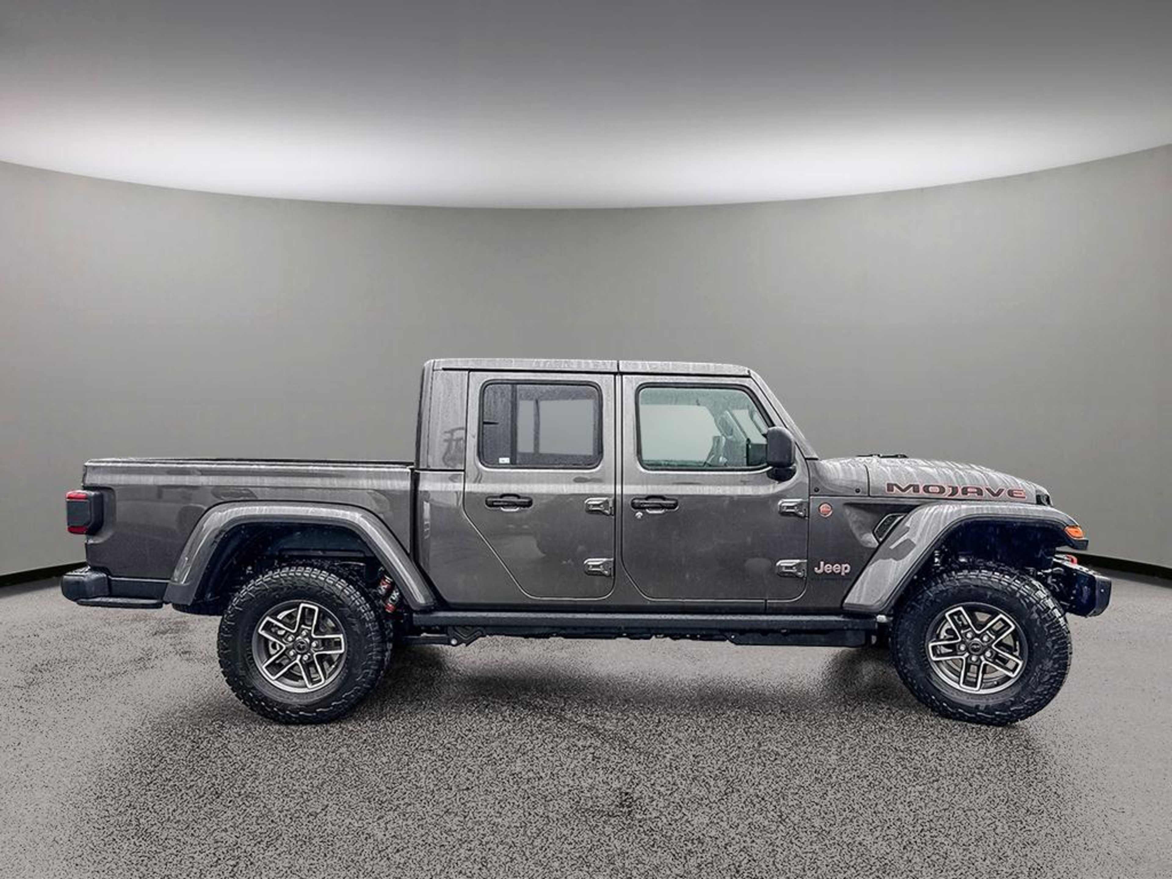 2026 Jeep Gladiator Mojave photo 3