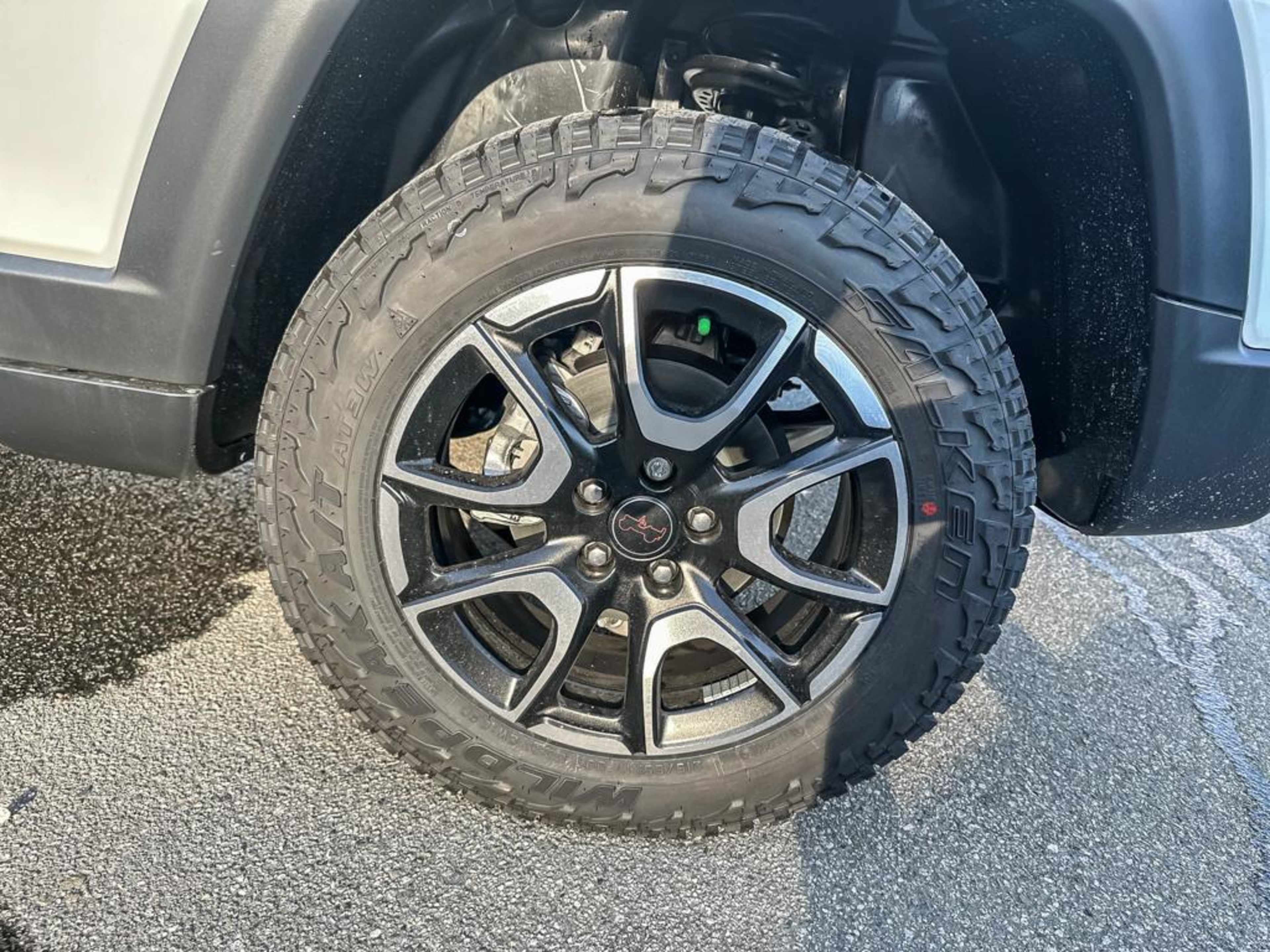 2026 Jeep Compass Trailhawk photo 4