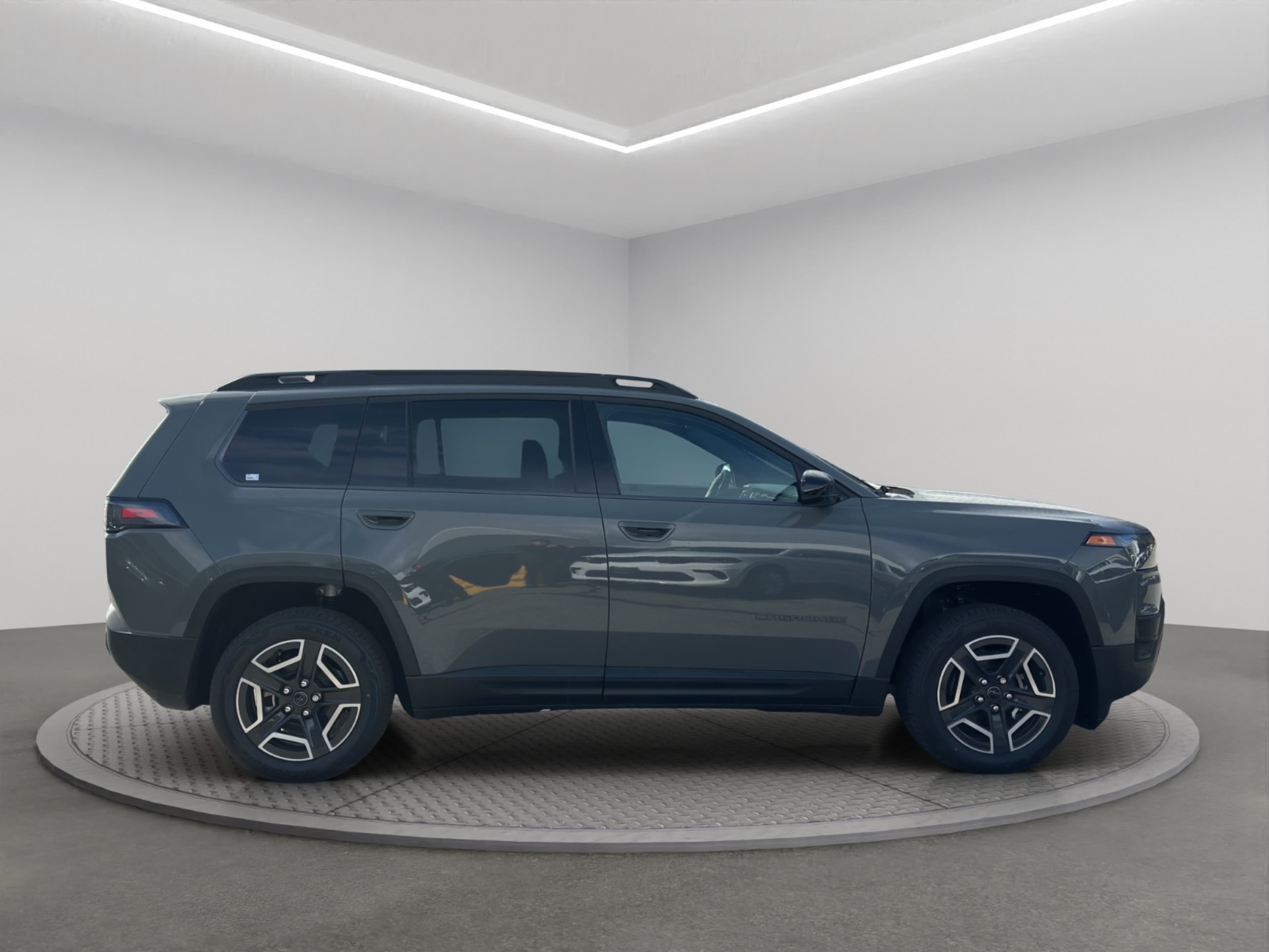 2026 Jeep Cherokee Laredo Limited photo 3