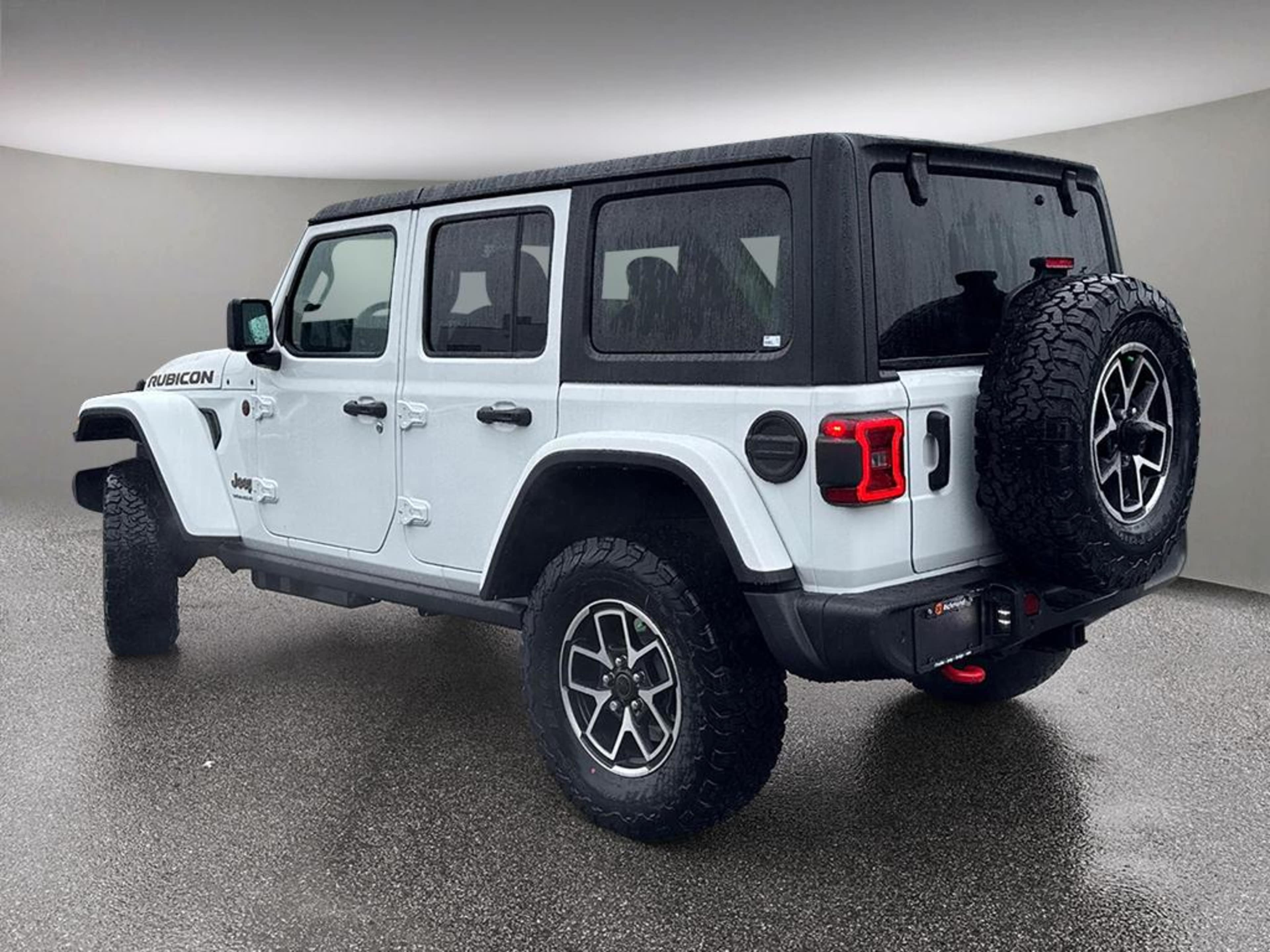 2026 Jeep Wrangler Rubicon photo 4