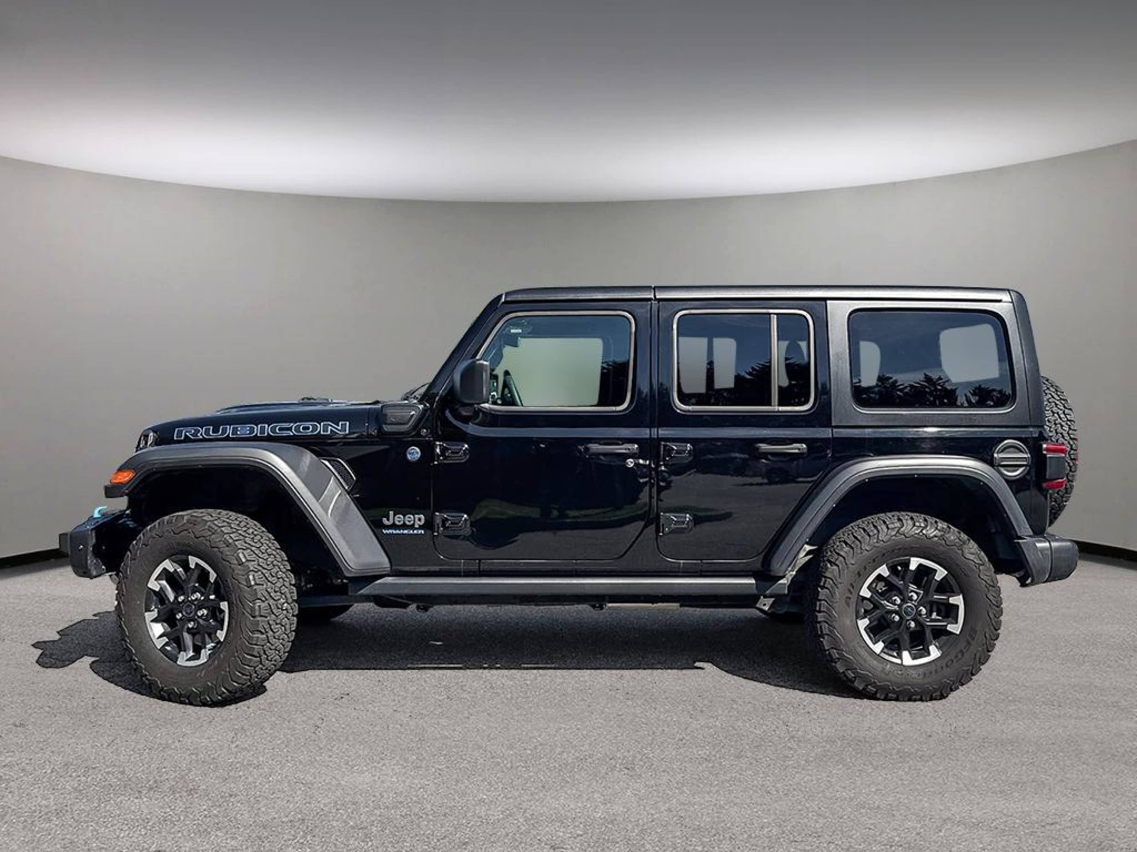 2024 Jeep Wrangler 4xe Rubicon photo 3