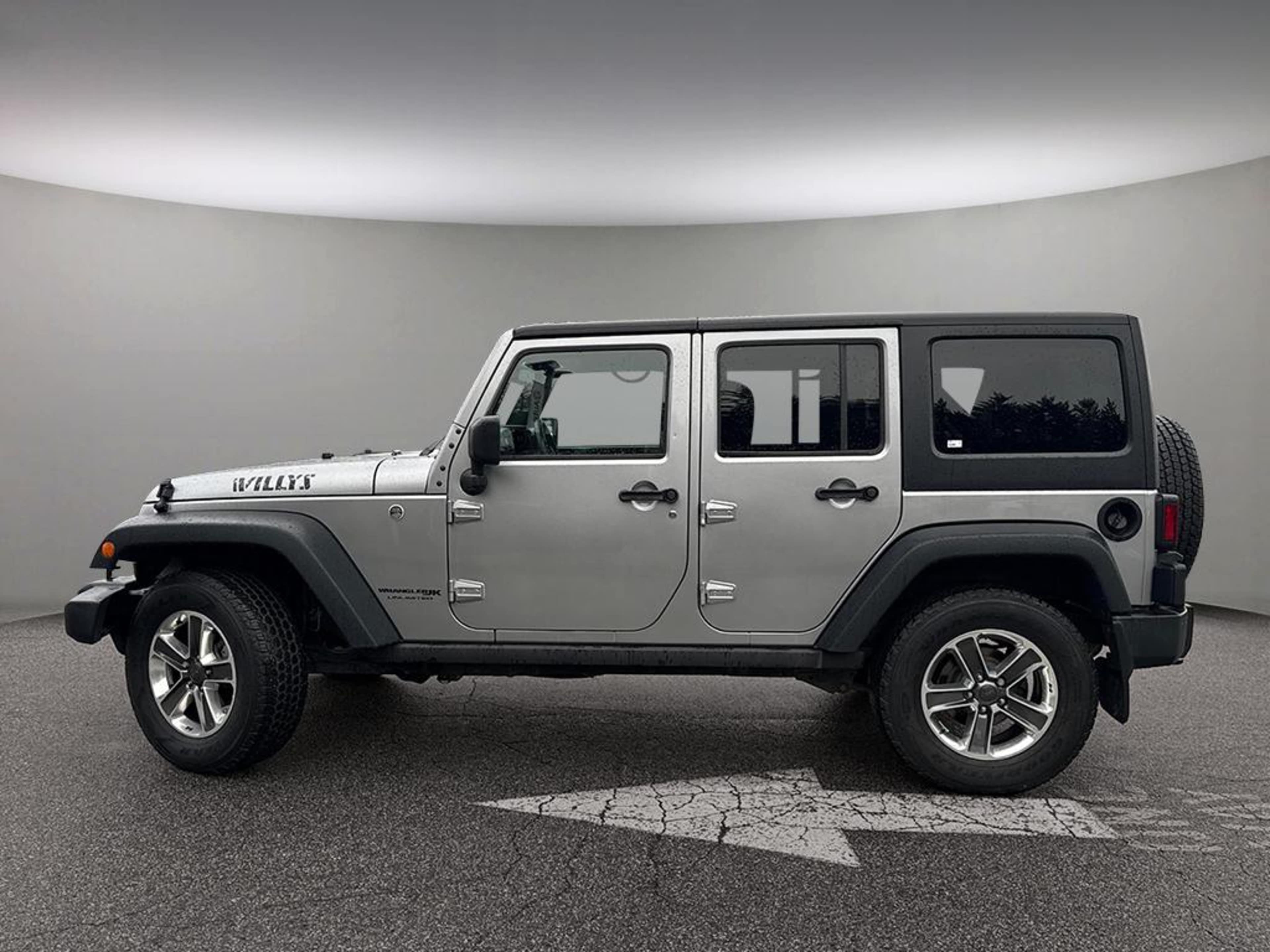 2018 Jeep Wrangler Unlimited Willys Wheeler photo 3