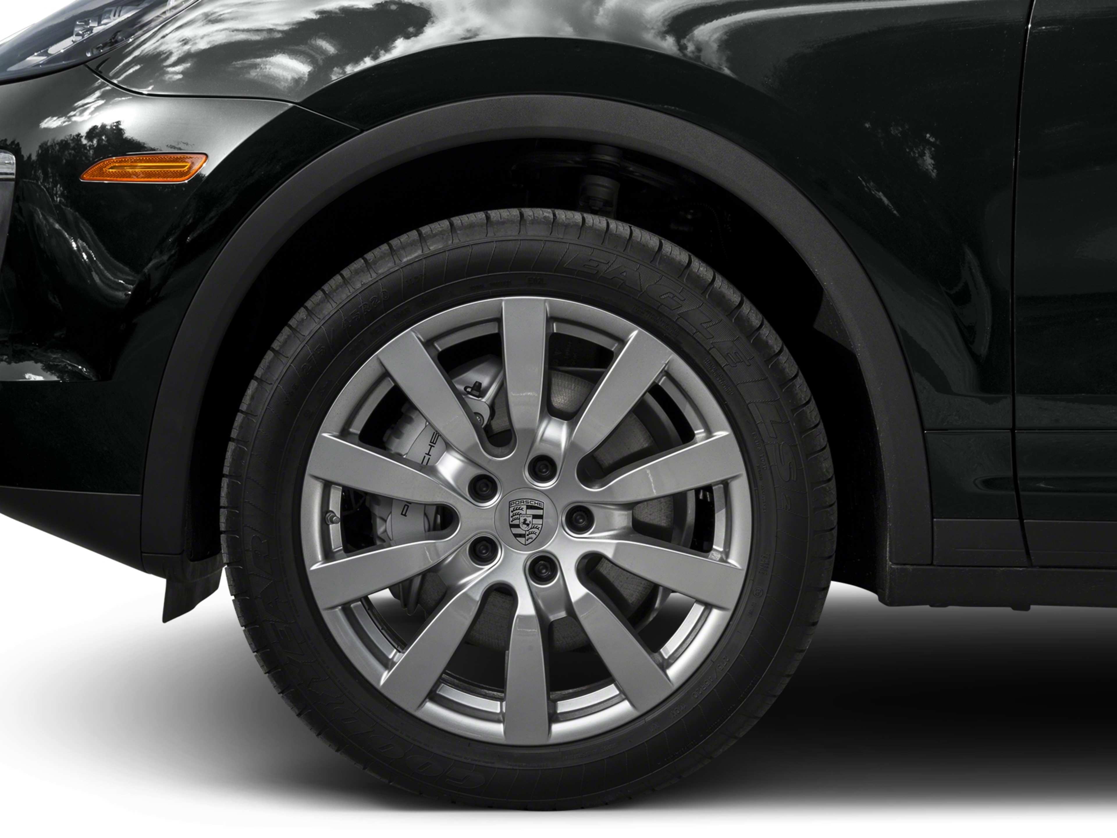 2015 Porsche Cayenne S photo 3