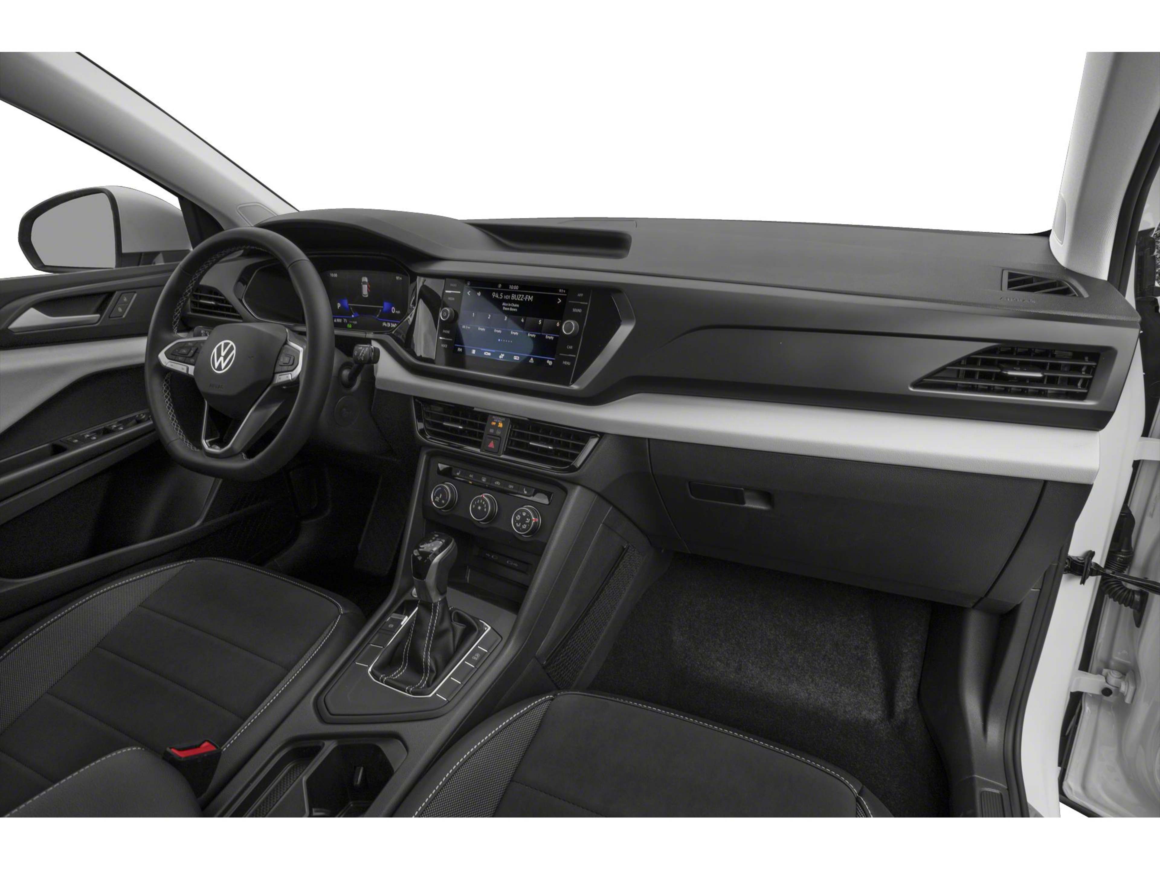 2024 Volkswagen Taos SE photo 4