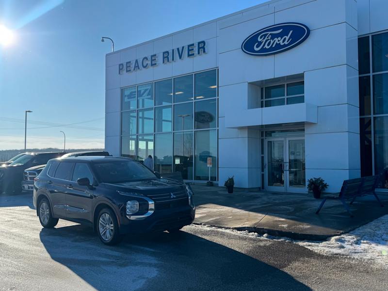 2024 Mitsubishi Outlander