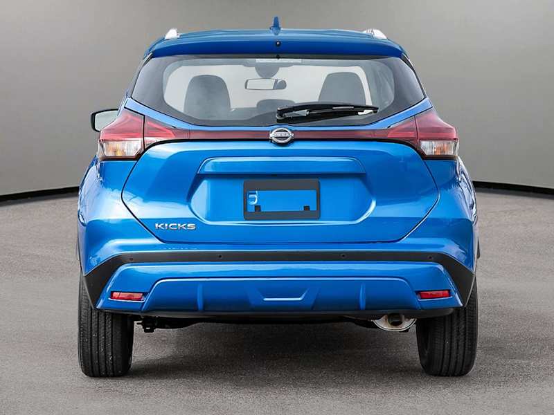 2025 Nissan Kicks Play