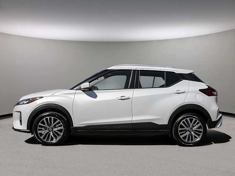 2025 Nissan Kicks Play