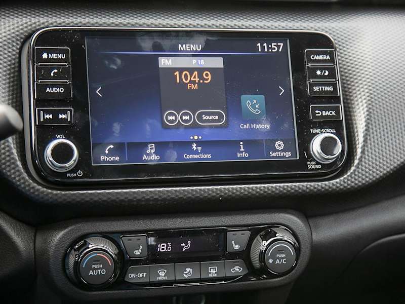 2025 Nissan Kicks Play