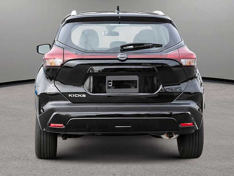 2025 Nissan Kicks Play