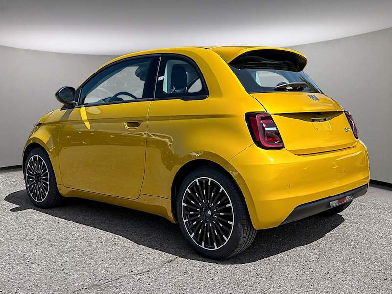 2026 FIAT 500e